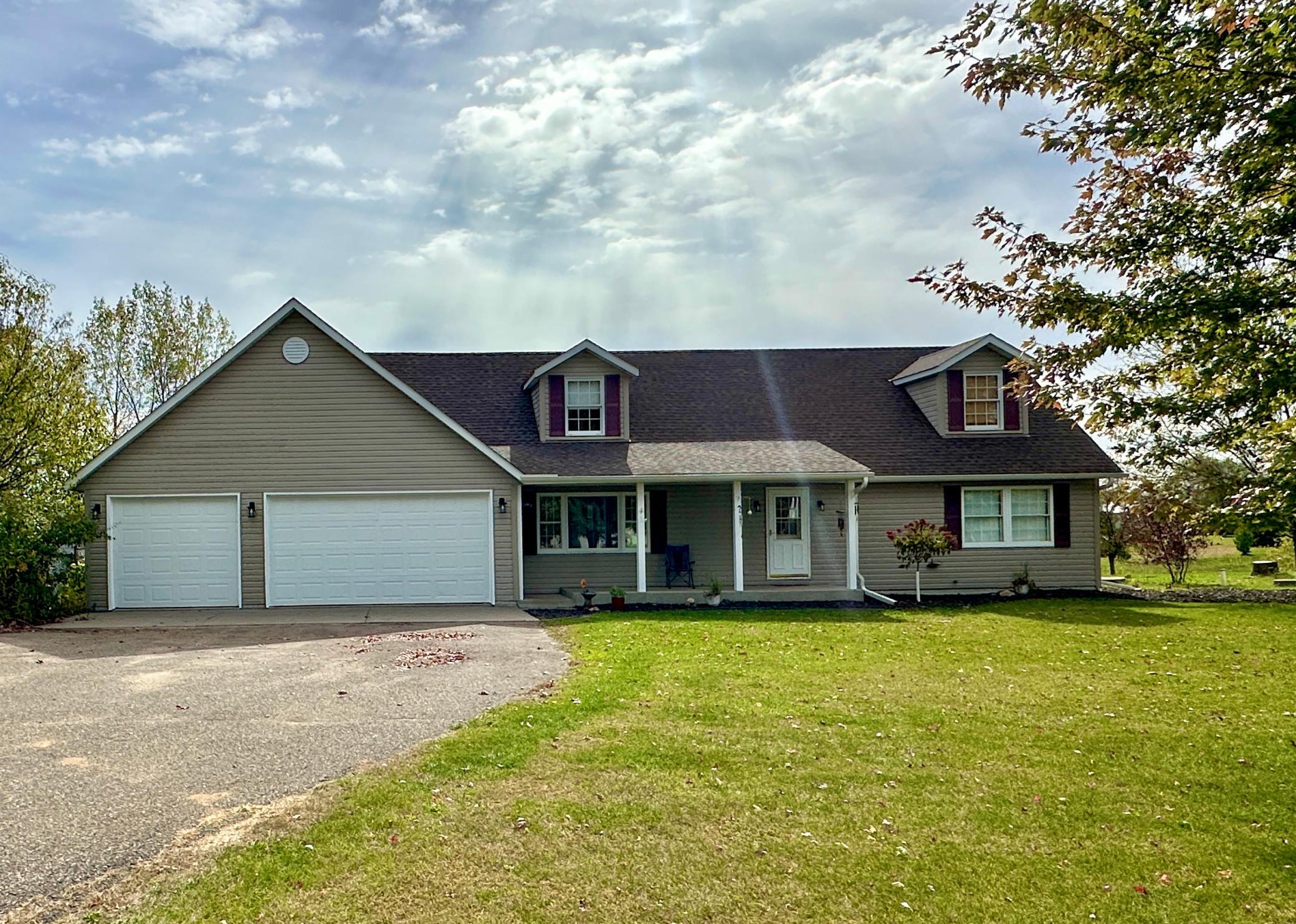 1309 214th Avenue Property Photo 1