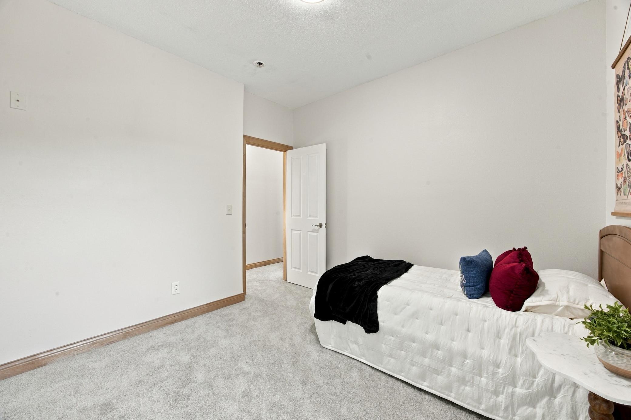 718 N Sedona Drive Property Photo 20