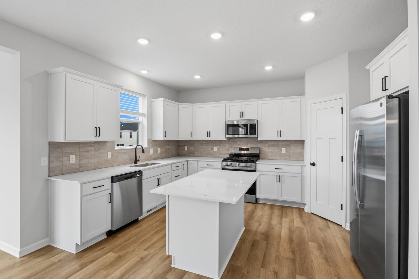 11627 16th Circle Ne Property Photo 2