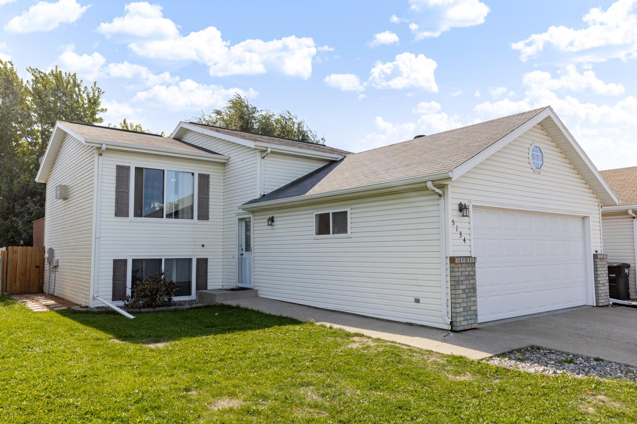 5134 7th Lane S Property Photo 3