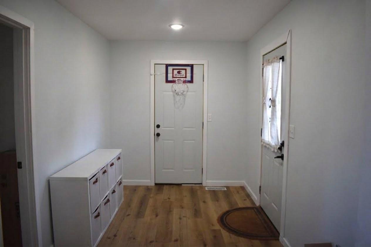 109 Washburn Avenue Property Photo 8