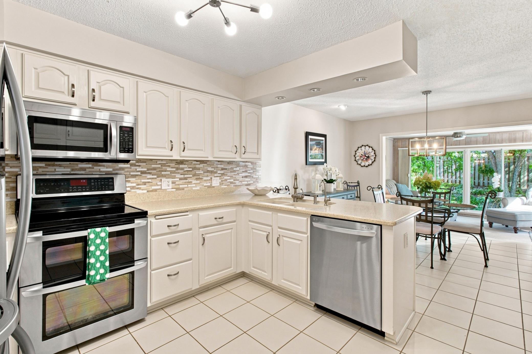 6287 Sequoia Circle Property Photo 7