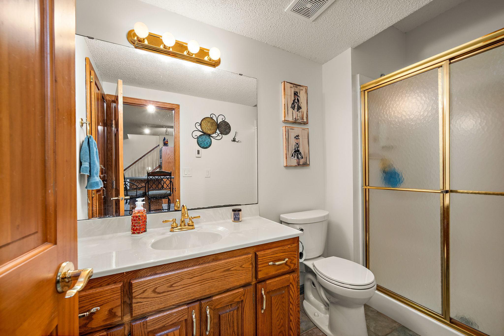 21448 Pointe Drive Property Photo 30