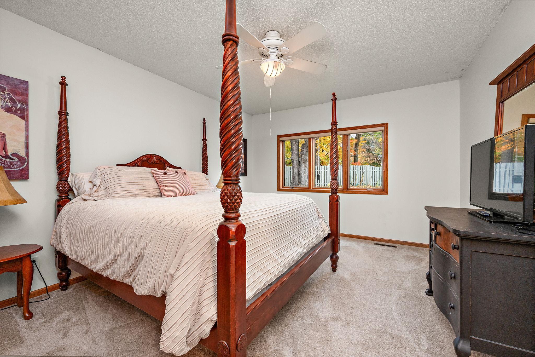 21448 Pointe Drive Property Photo 31