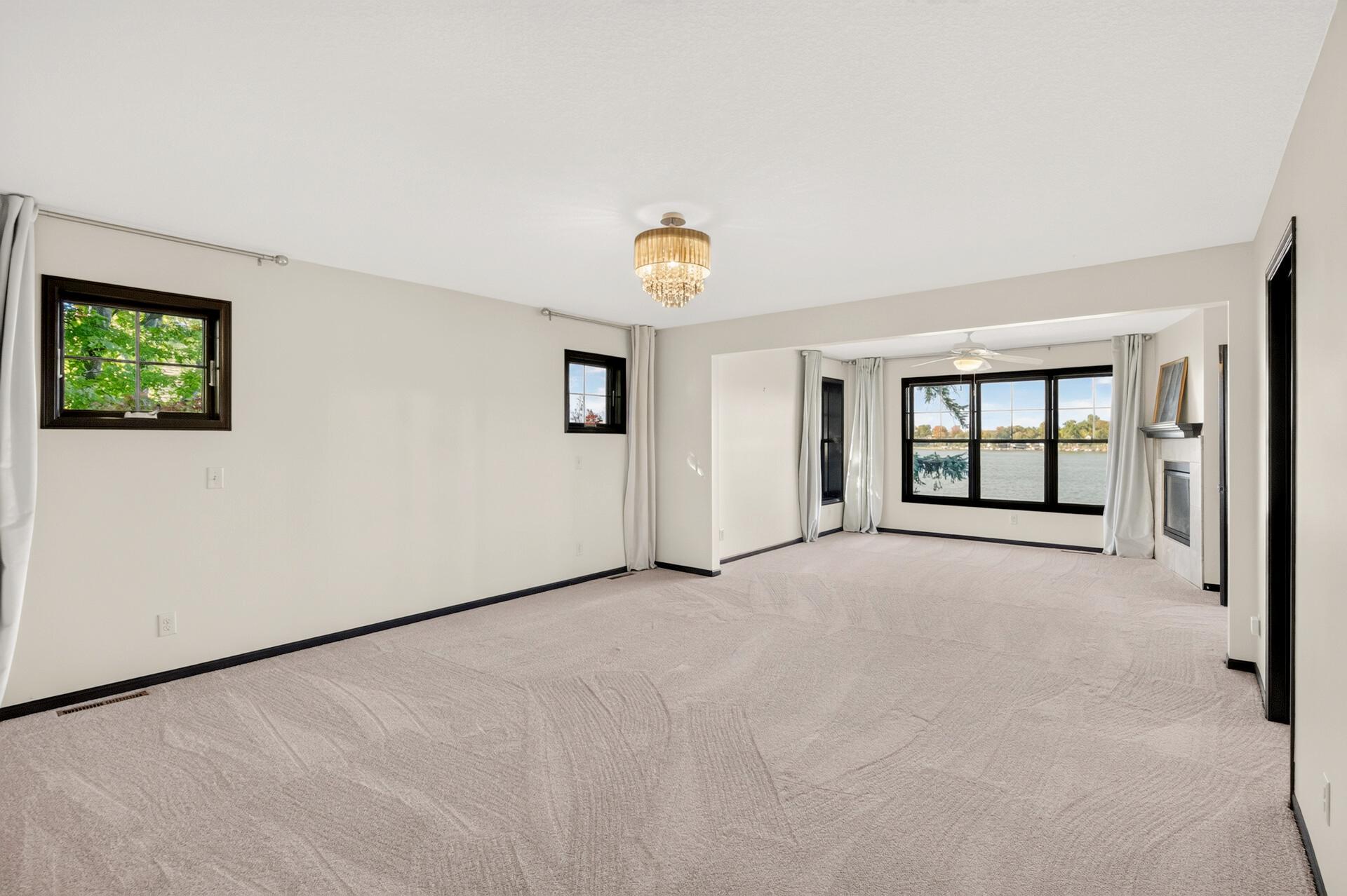 5060 Edgewater Drive Property Photo 30