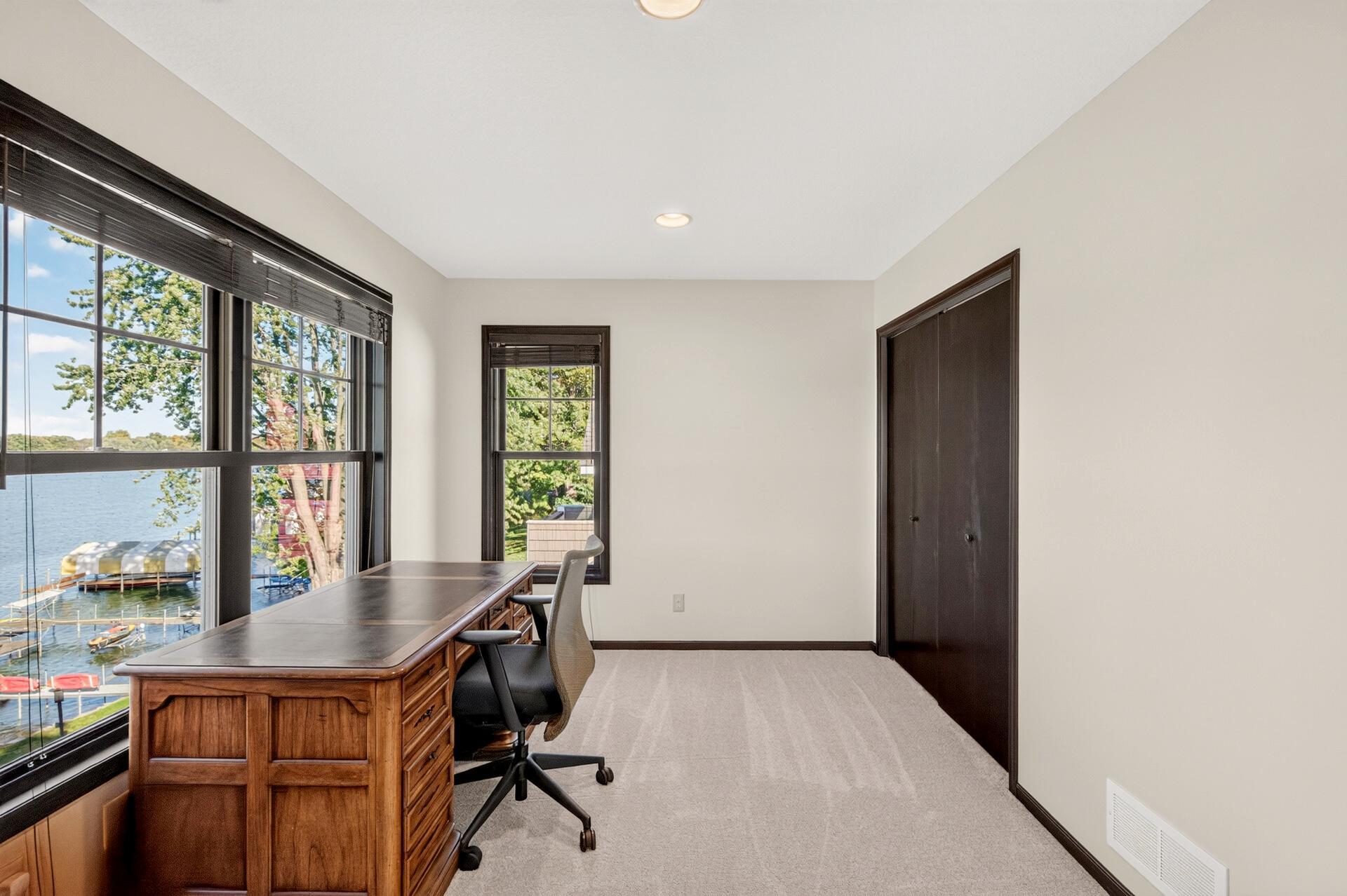 5060 Edgewater Drive Property Photo 33