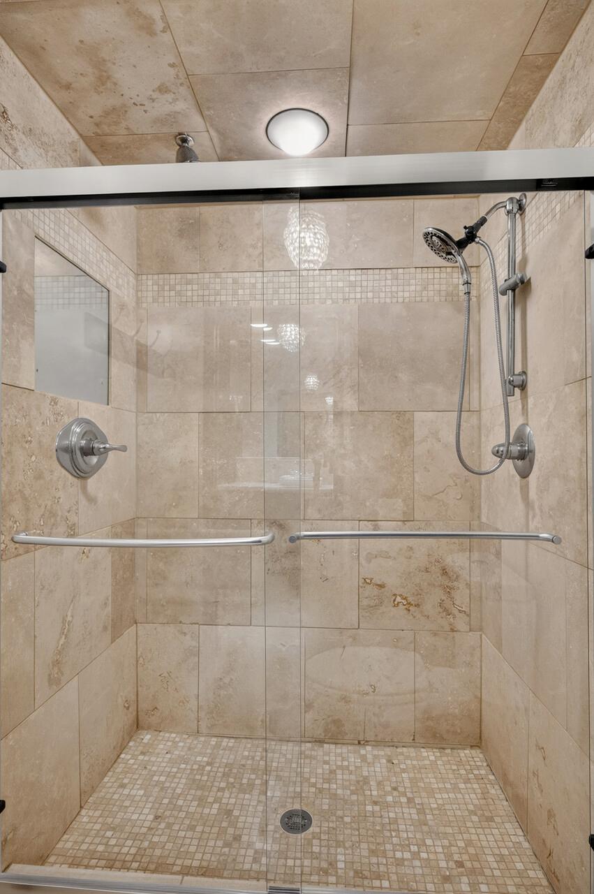 5060 Edgewater Drive Property Photo 36