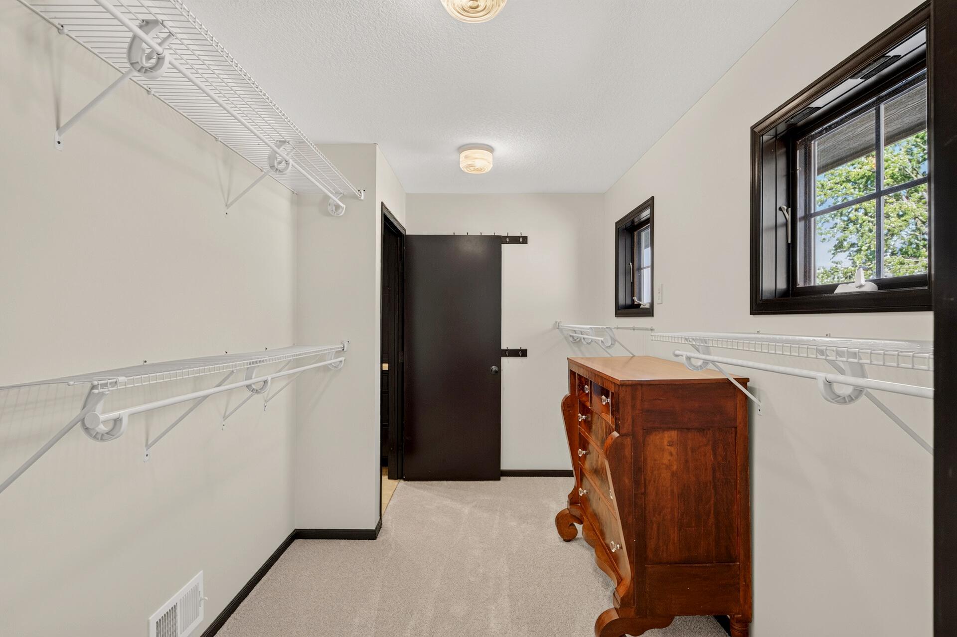 5060 Edgewater Drive Property Photo 37