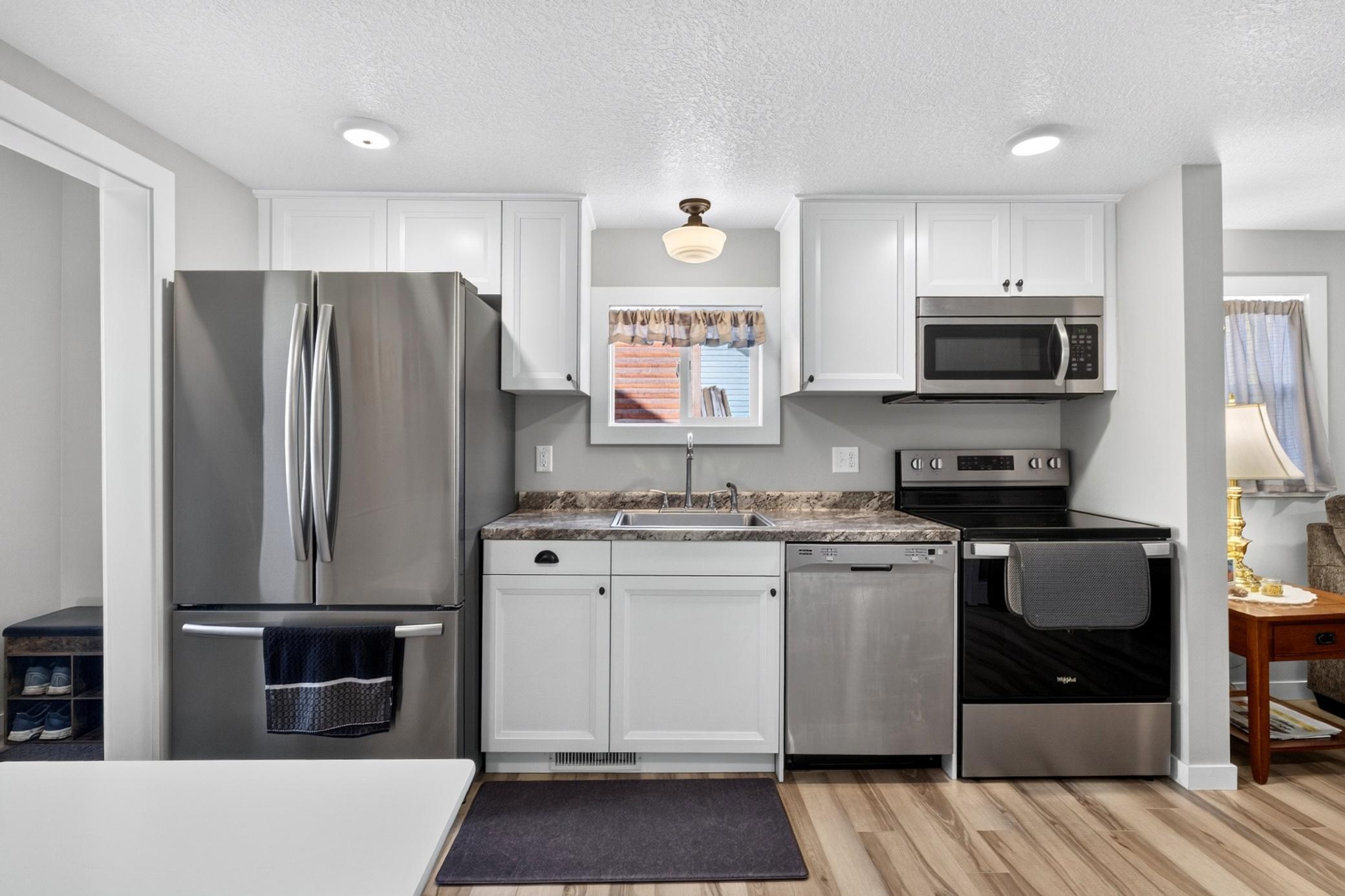 207 4th Street Ne Property Photo 9