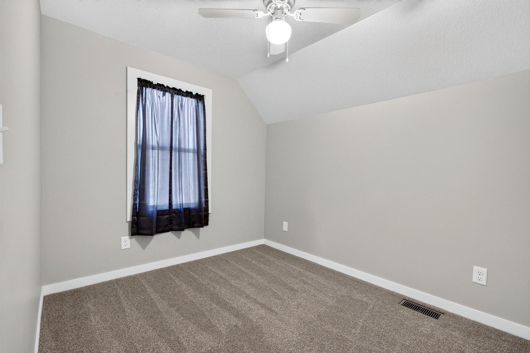 207 4th Street Ne Property Photo 19