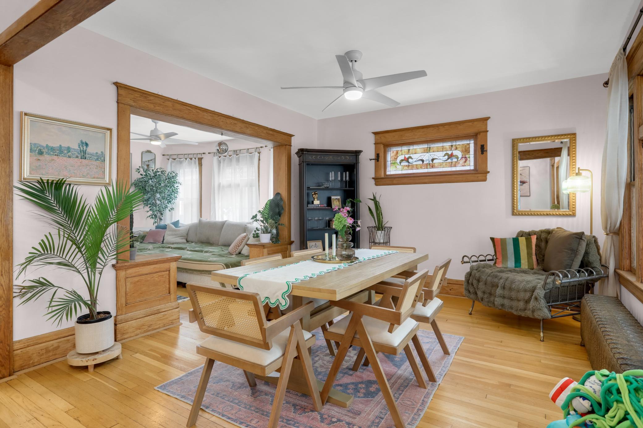 823 Armstrong Avenue Property Photo 4
