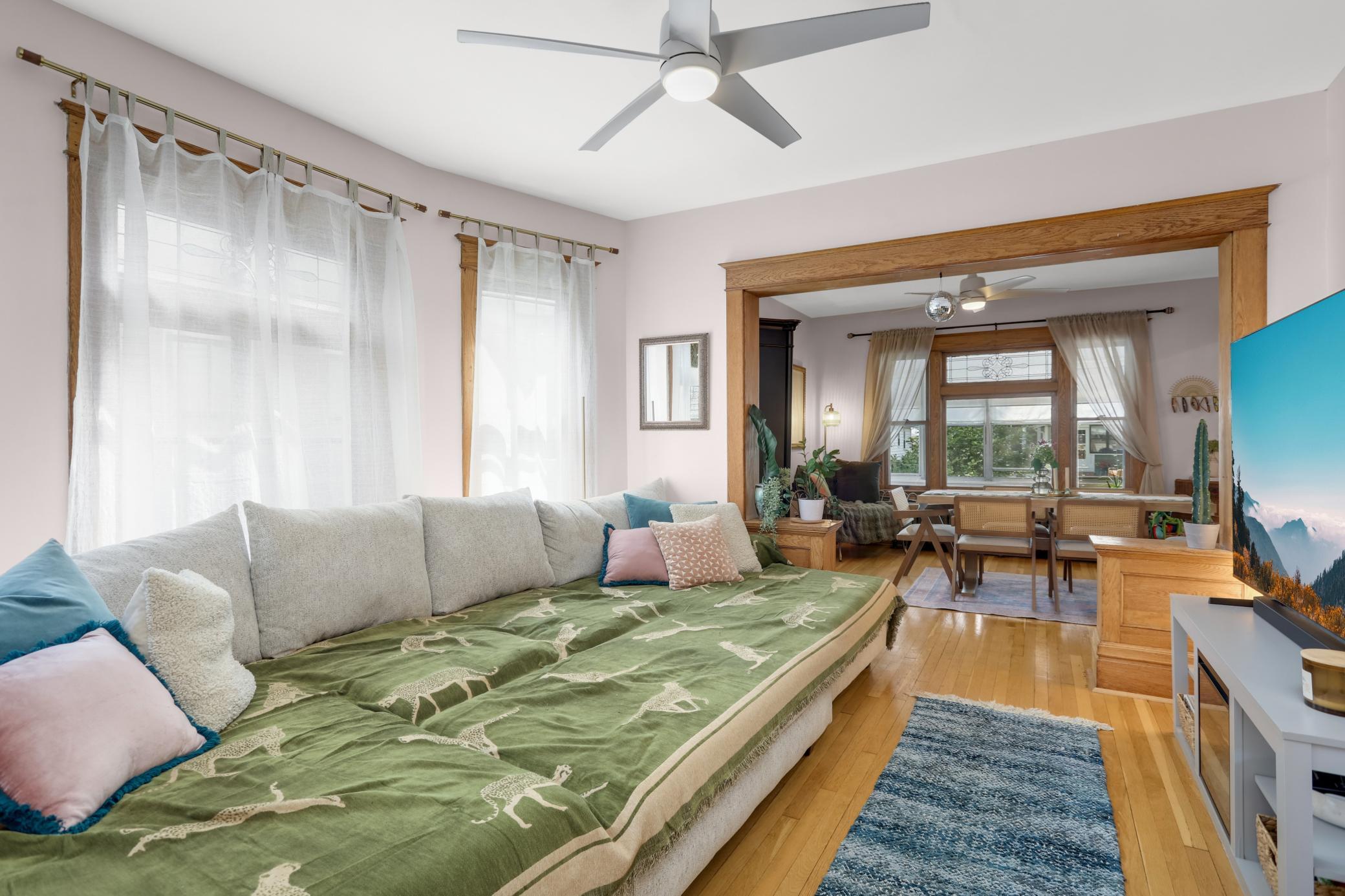 823 Armstrong Avenue Property Photo 9