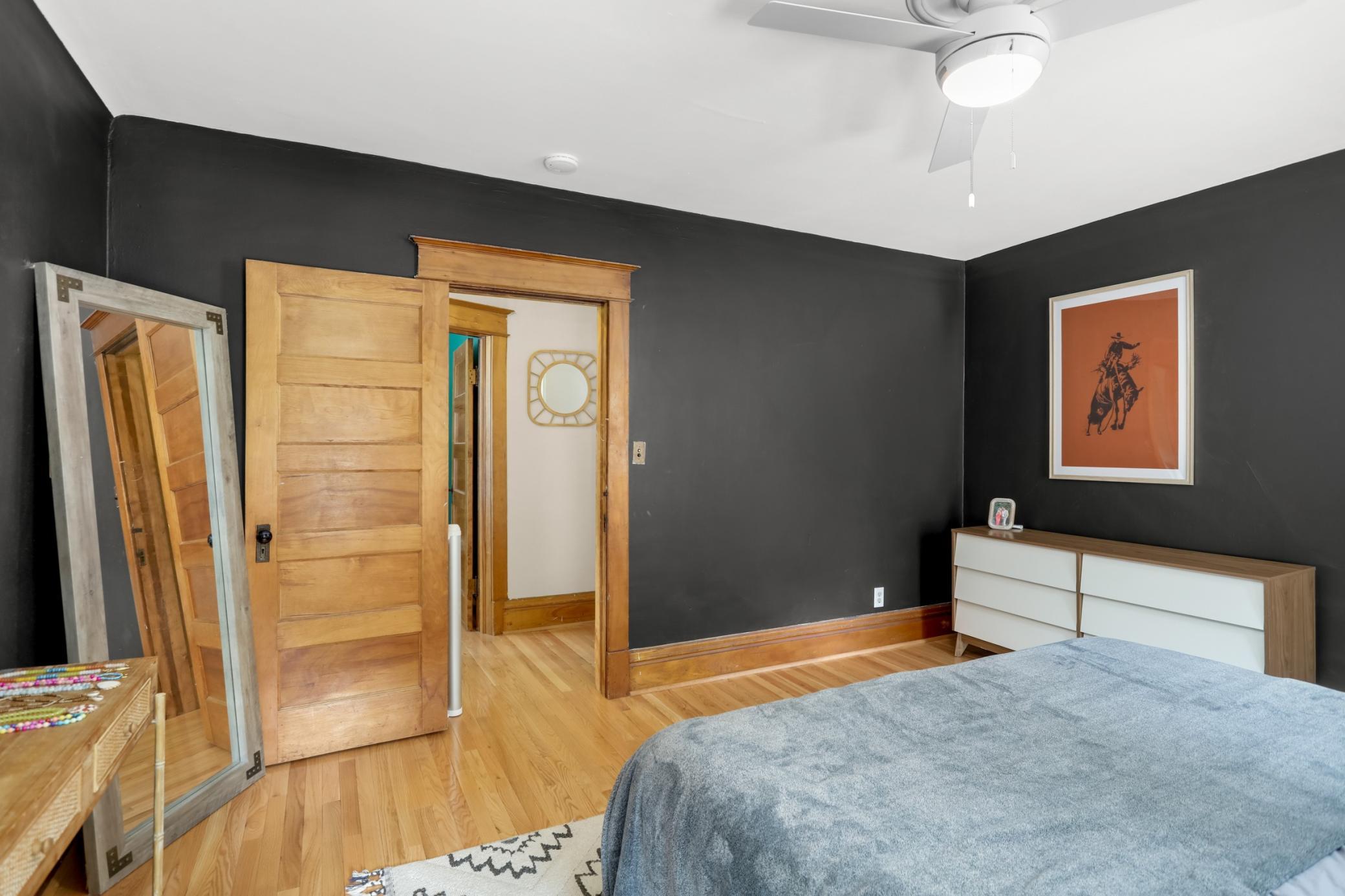 823 Armstrong Avenue Property Photo 16
