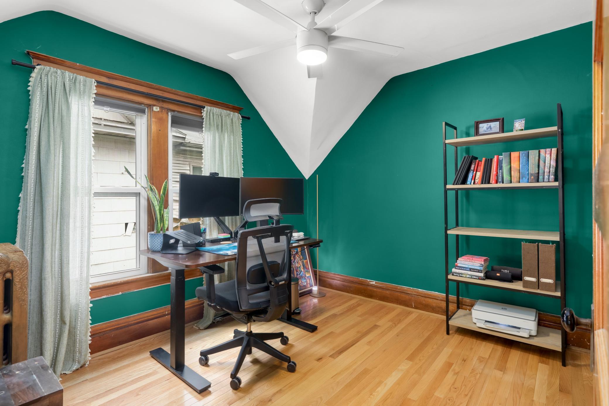 823 Armstrong Avenue Property Photo 19