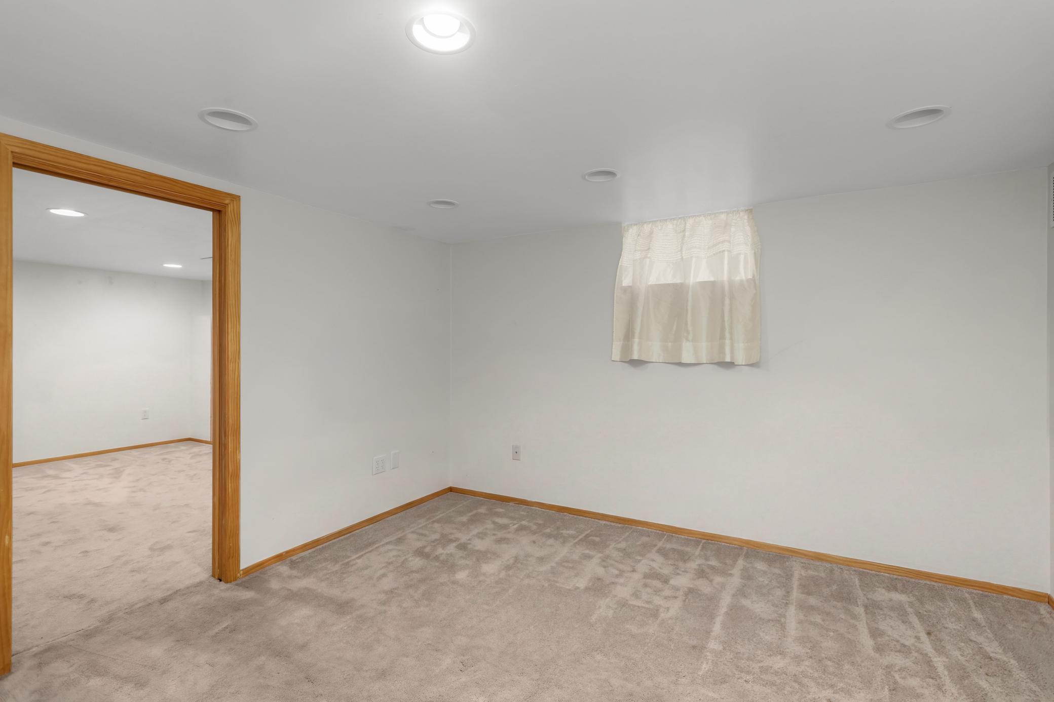 823 Armstrong Avenue Property Photo 21