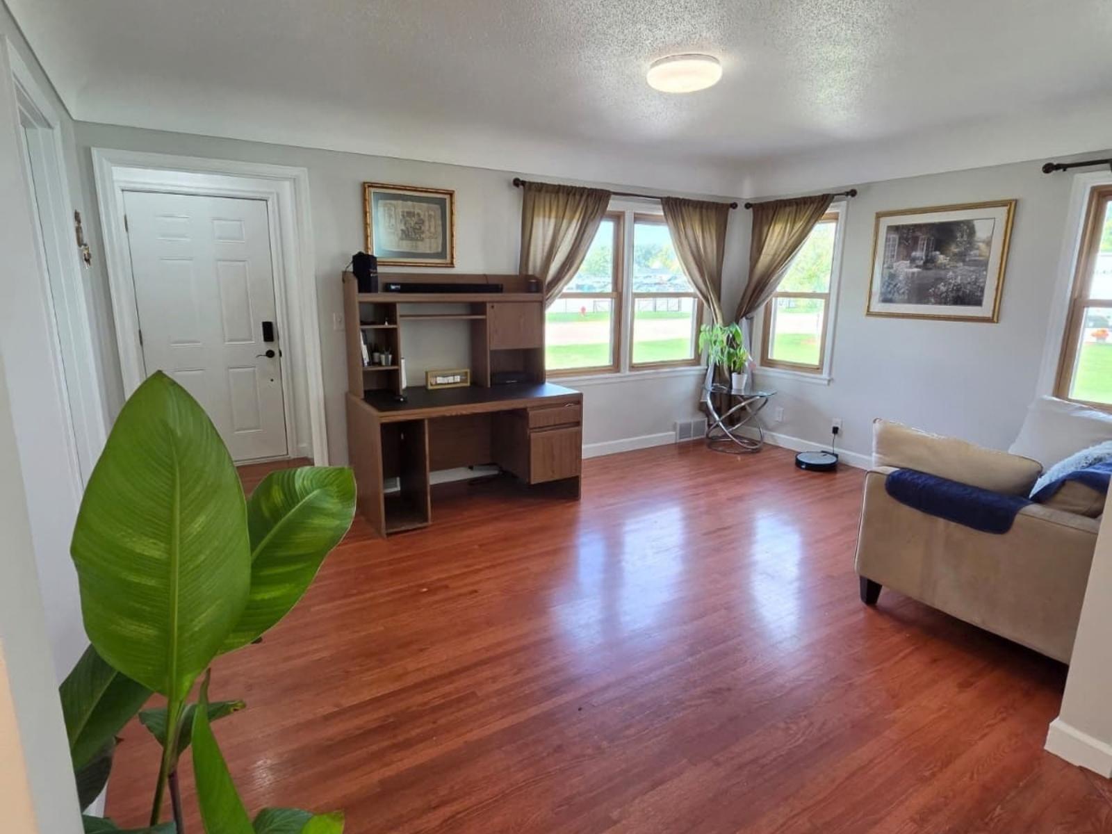 251 State Avenue N Property Photo 1
