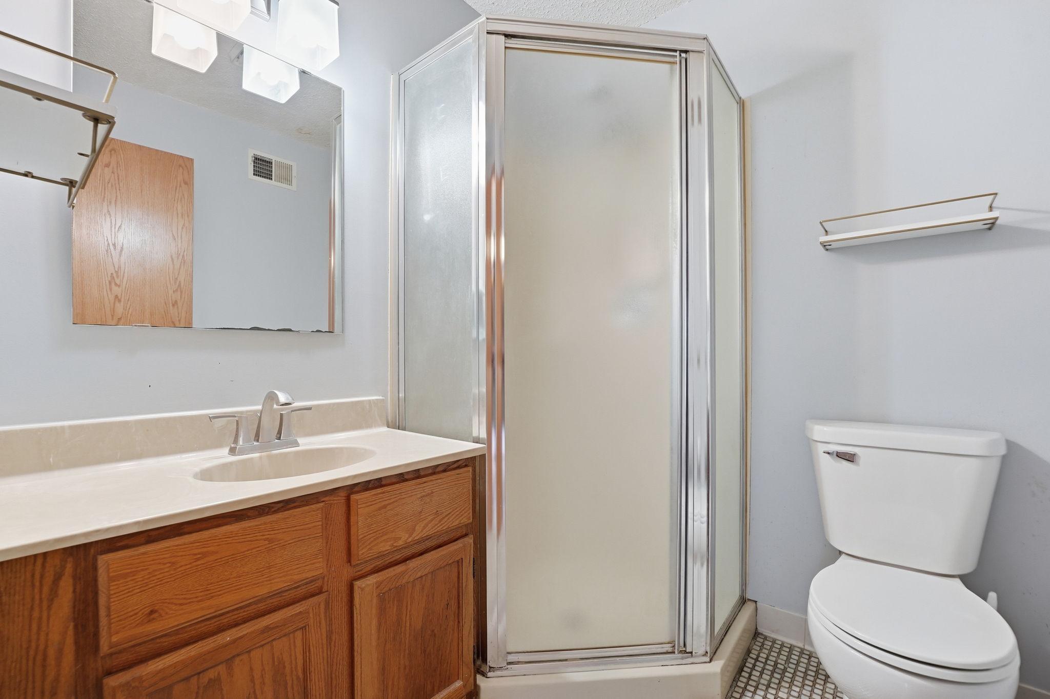 3040 Shields Drive 104 Property Photo 21