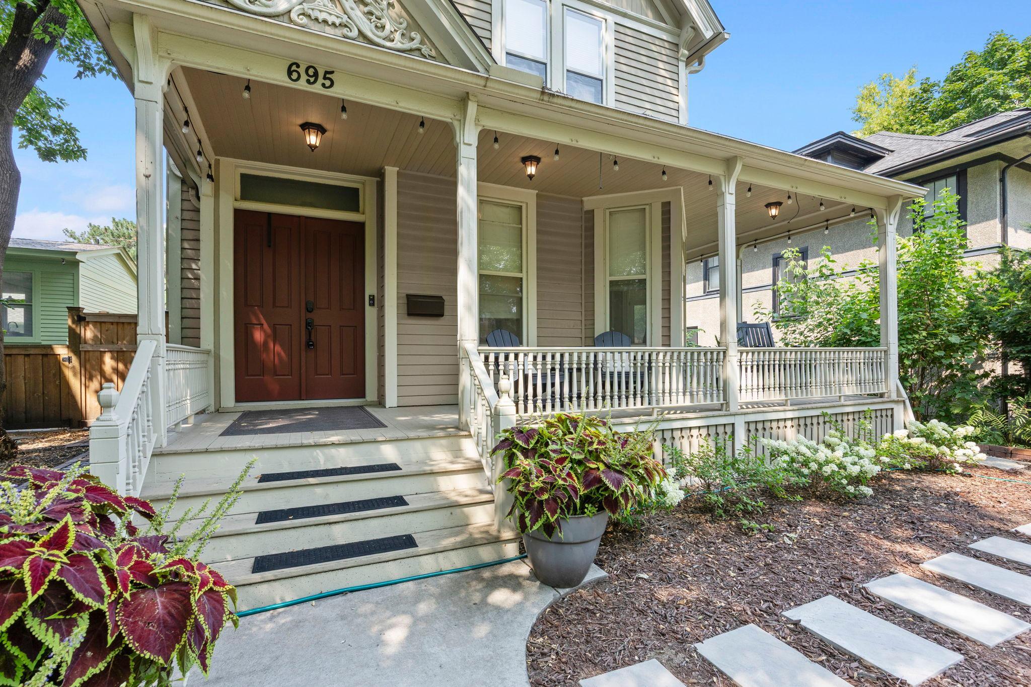 695 Fairmount Avenue Property Photo 2