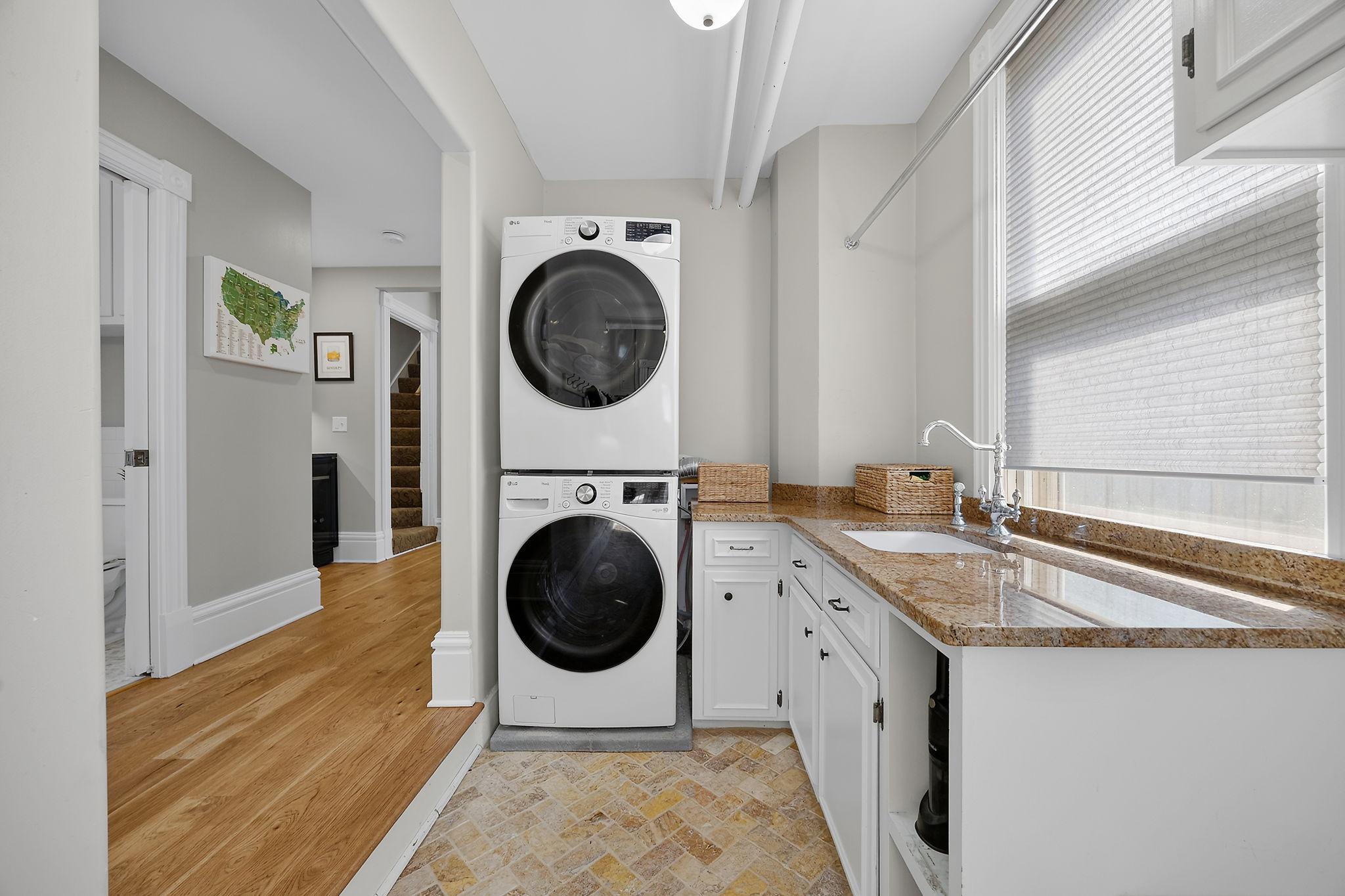 695 Fairmount Avenue Property Photo 16