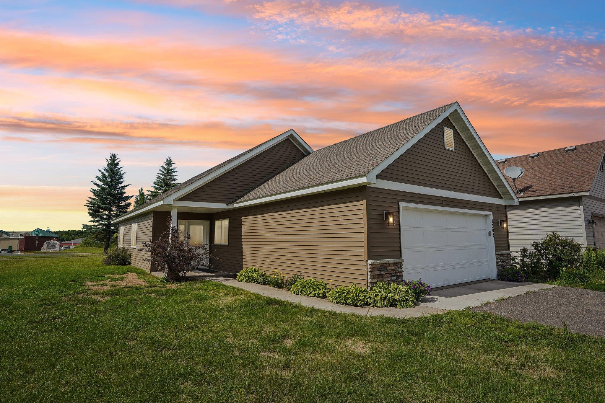1303 Prairie Lane Property Photo 1
