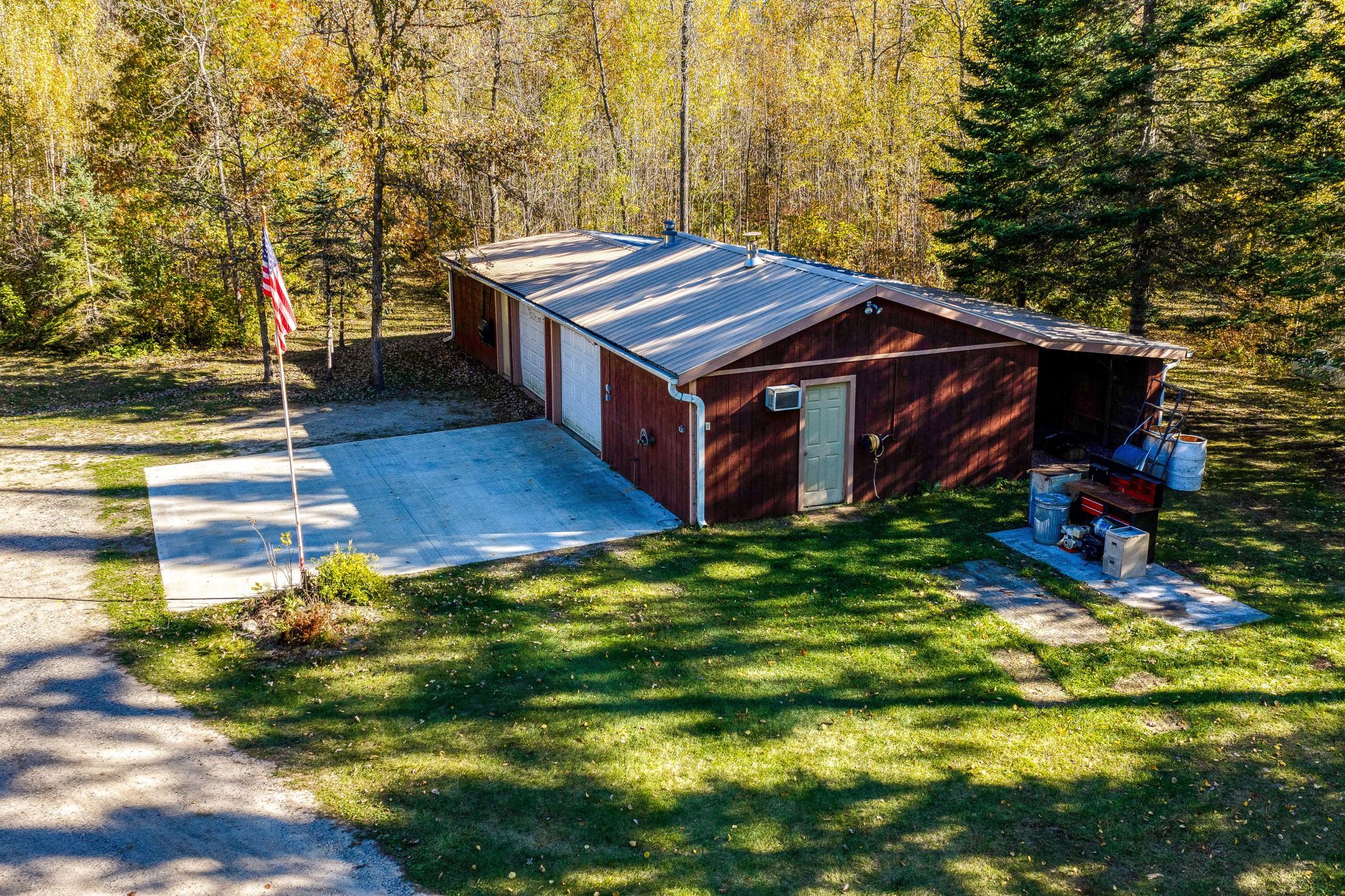 9330 Country Club Road Ne Property Photo 4