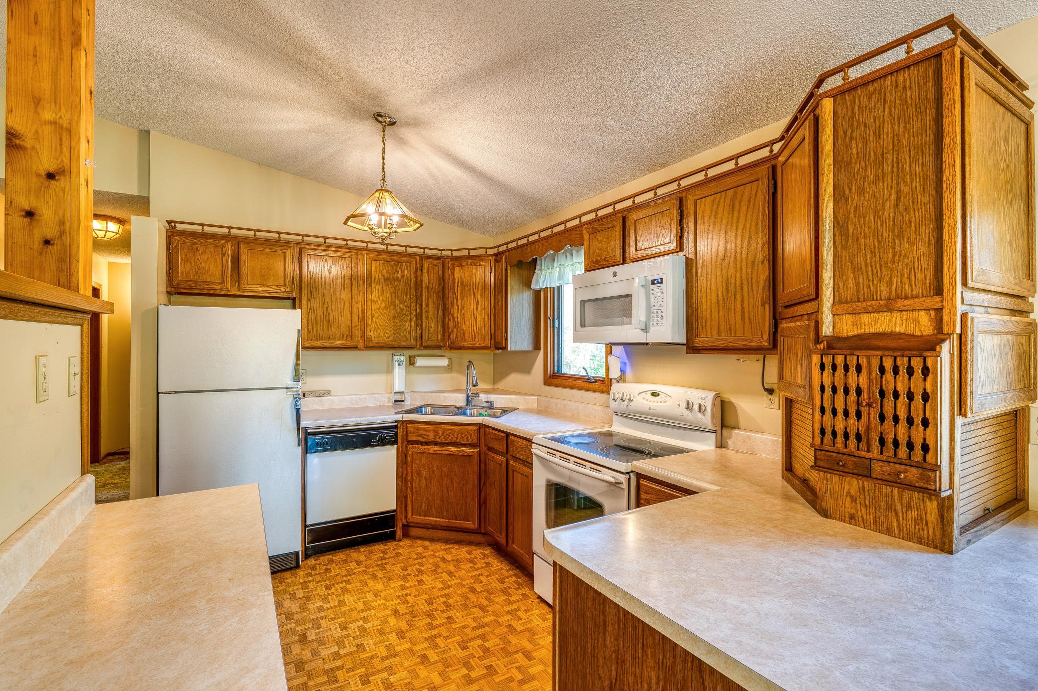 9330 Country Club Road Ne Property Photo 9
