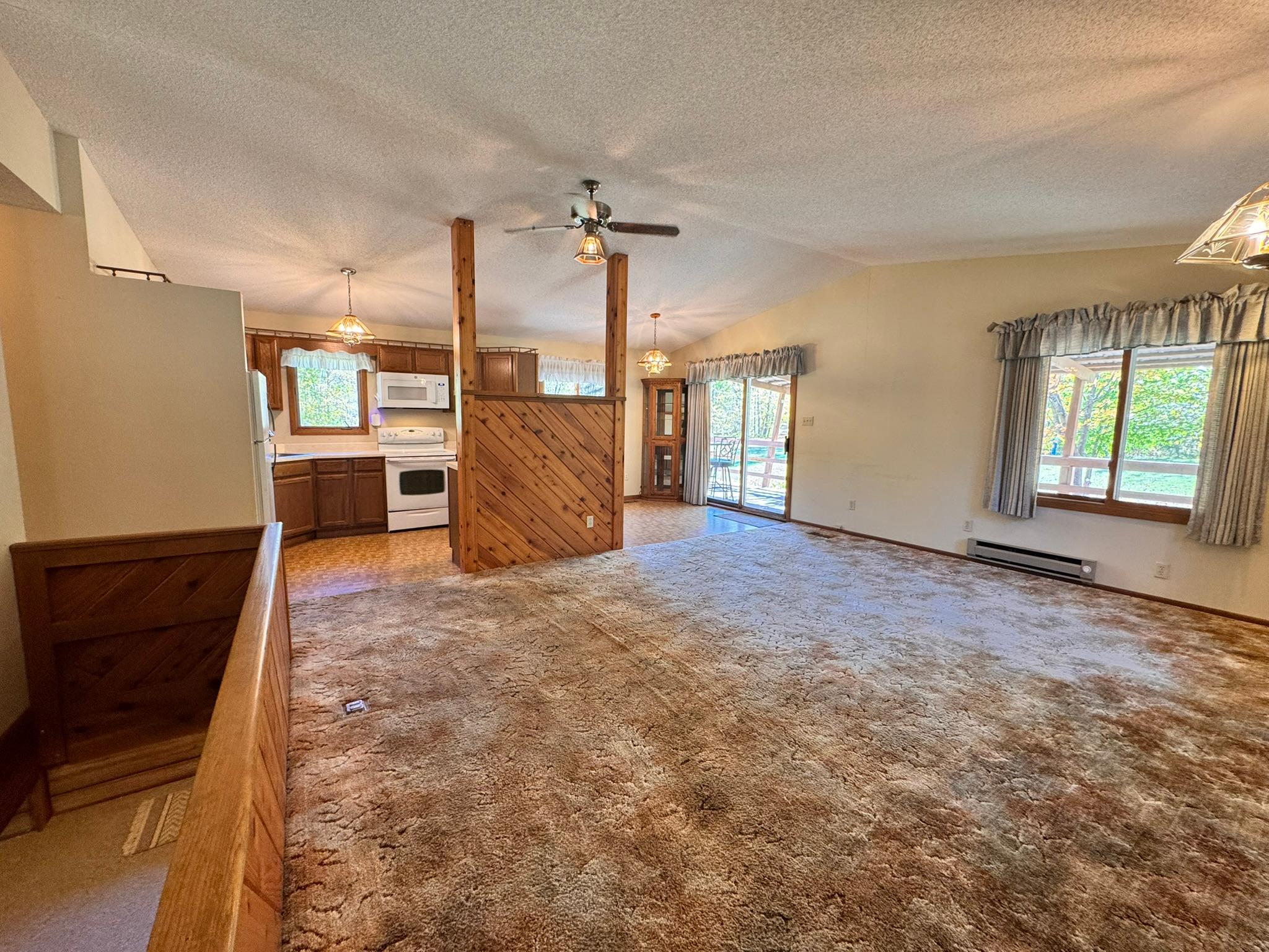 9330 Country Club Road Ne Property Photo 14