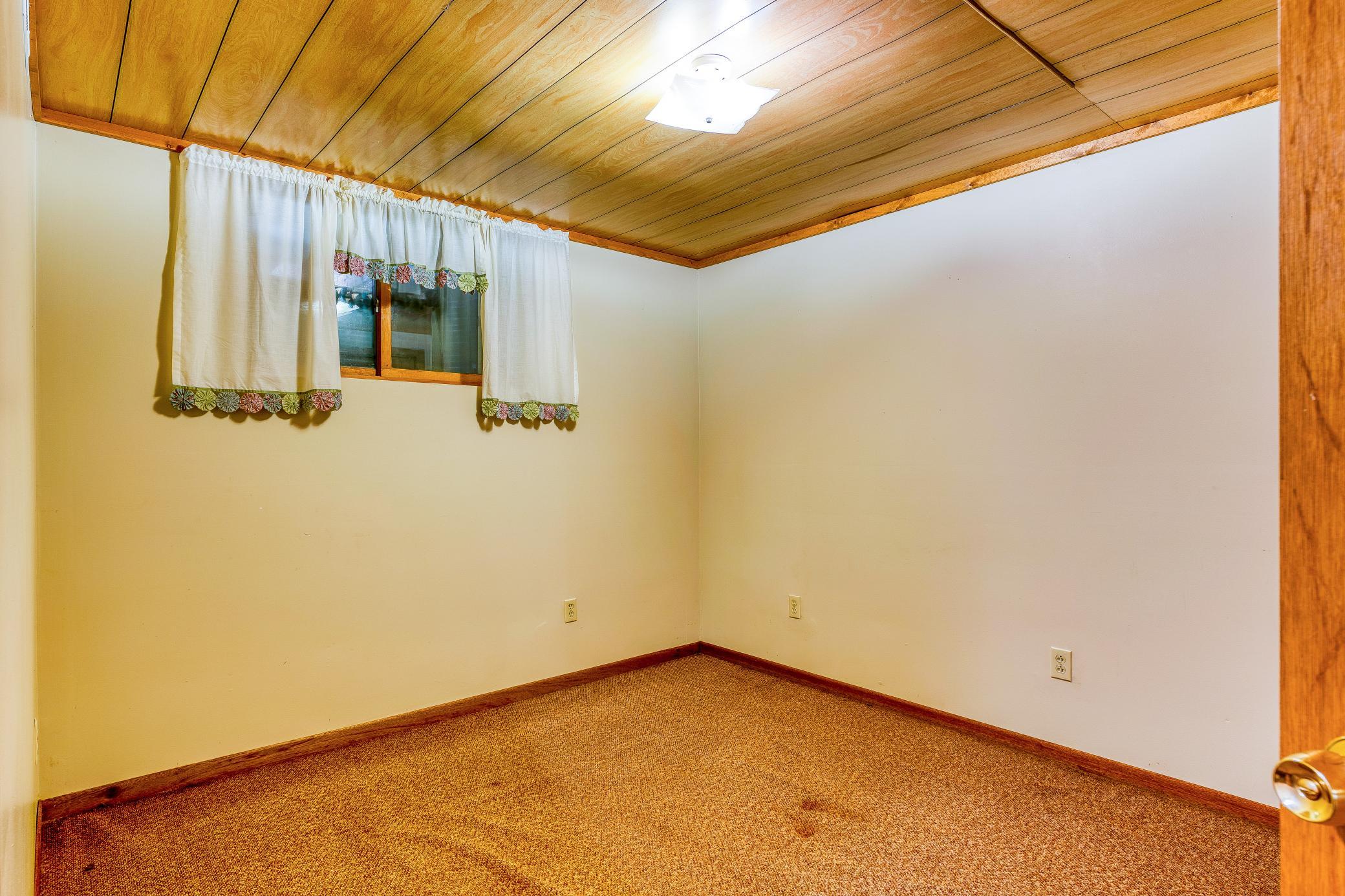 9330 Country Club Road Ne Property Photo 45