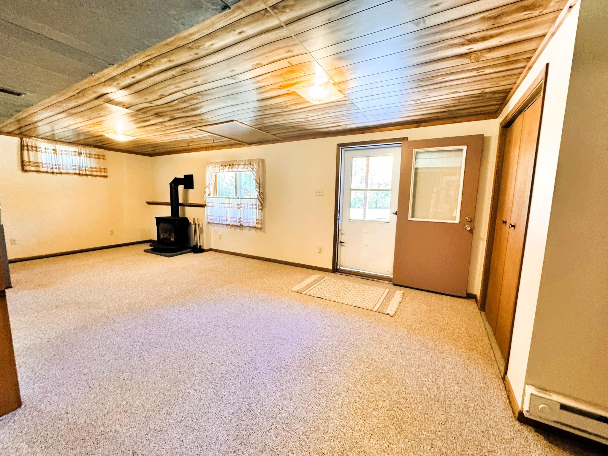 9330 Country Club Road Ne Property Photo 49