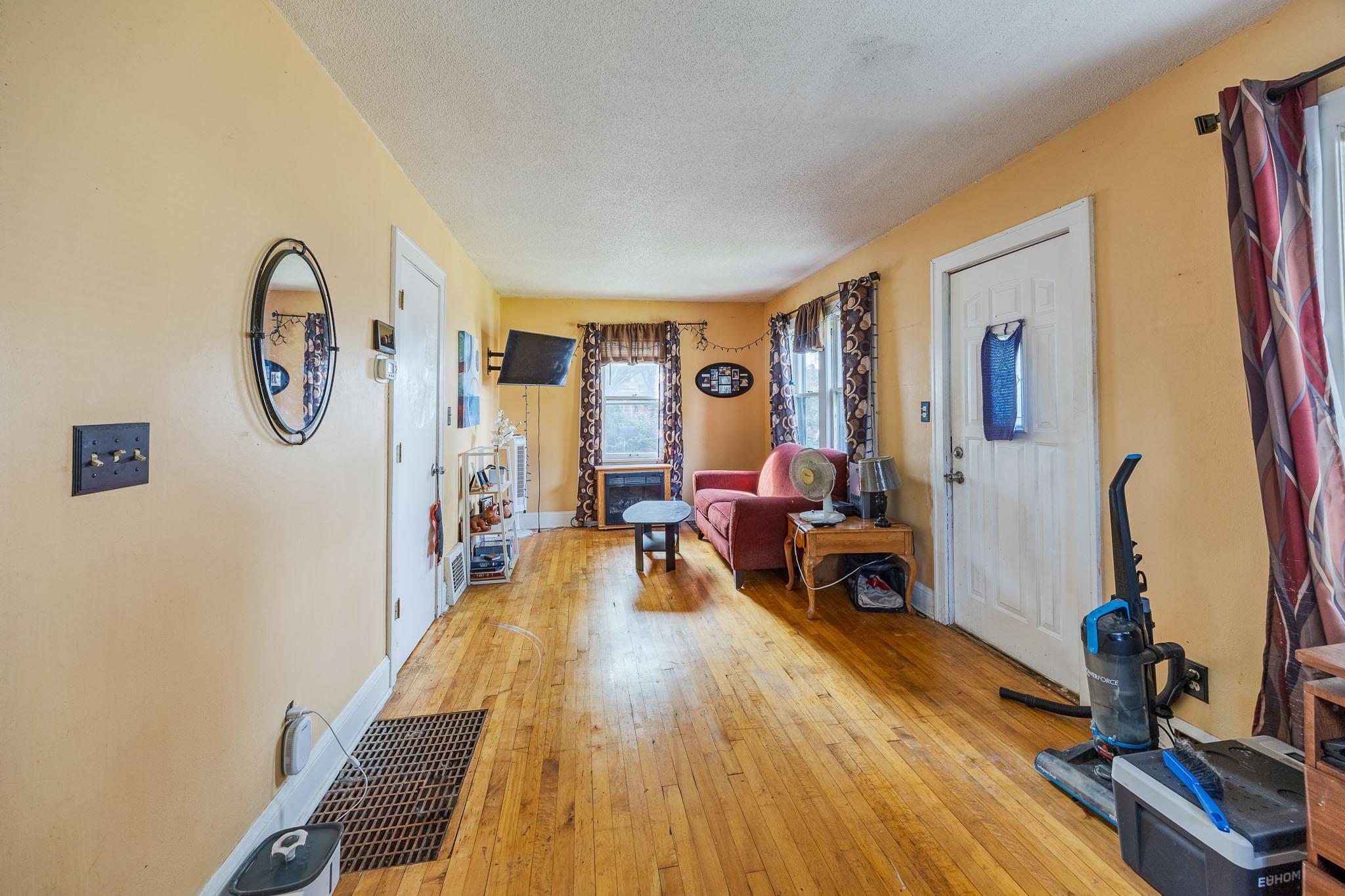 4229 Cheatham Avenue Property Photo 7