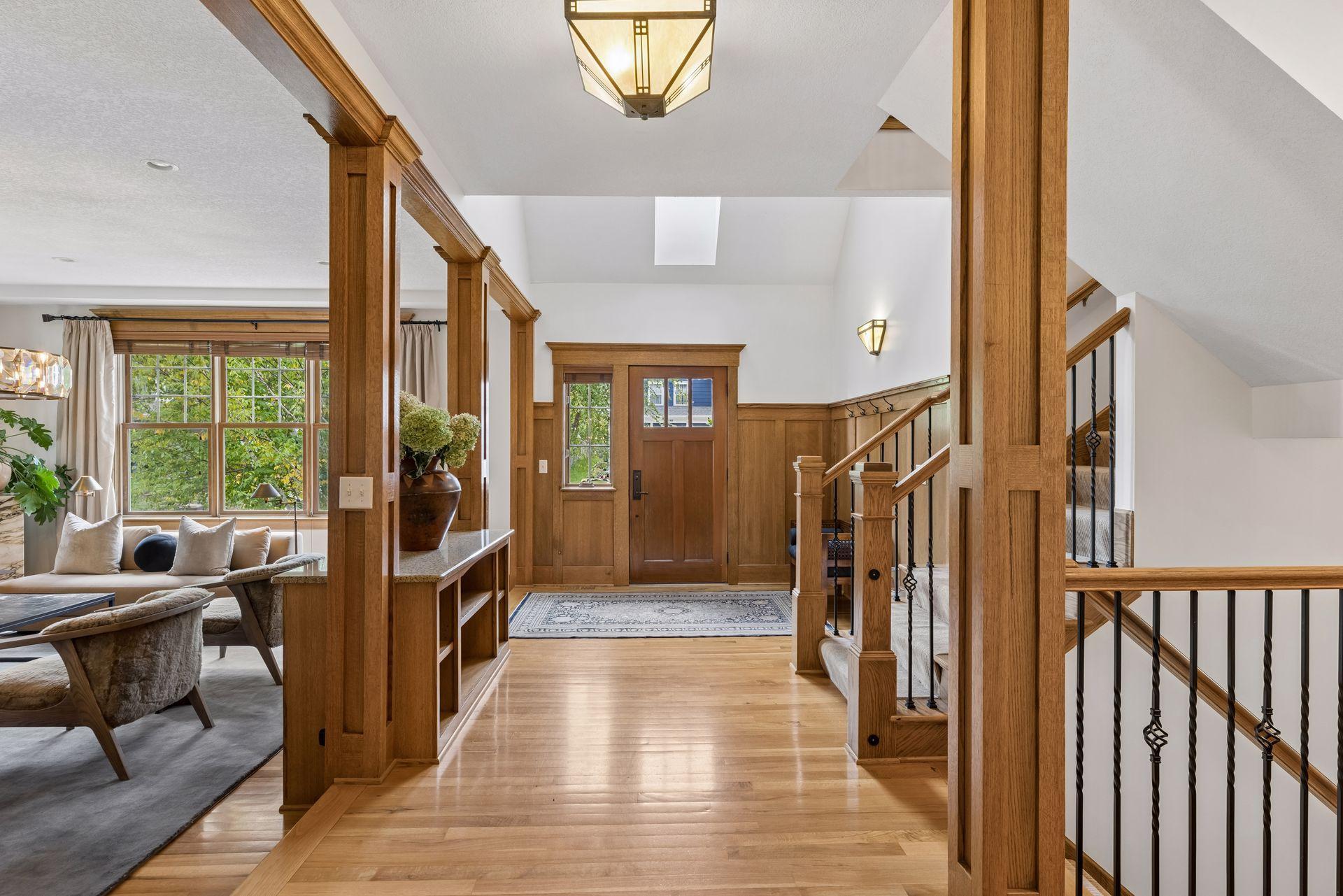5055 Highview Place Property Photo 3