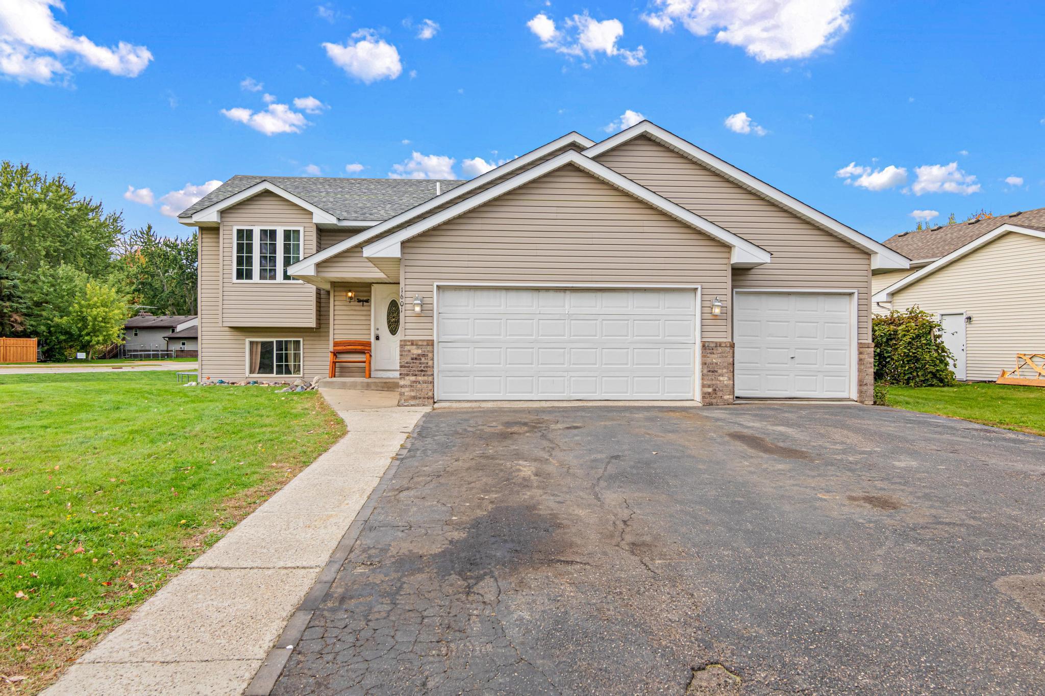 1601 Maple Avenue Property Photo 1