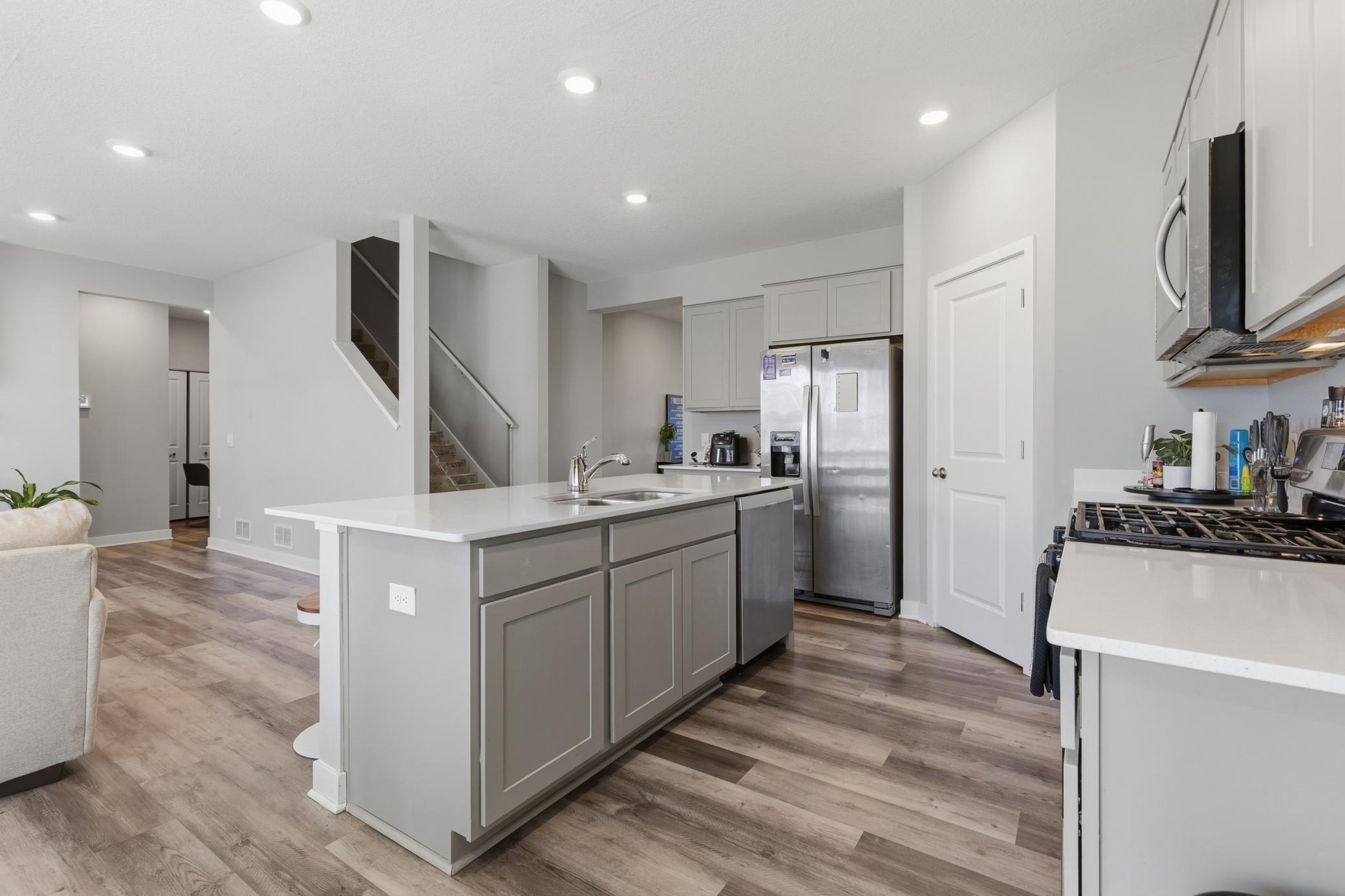 1746 Athens Terrace Property Photo 16
