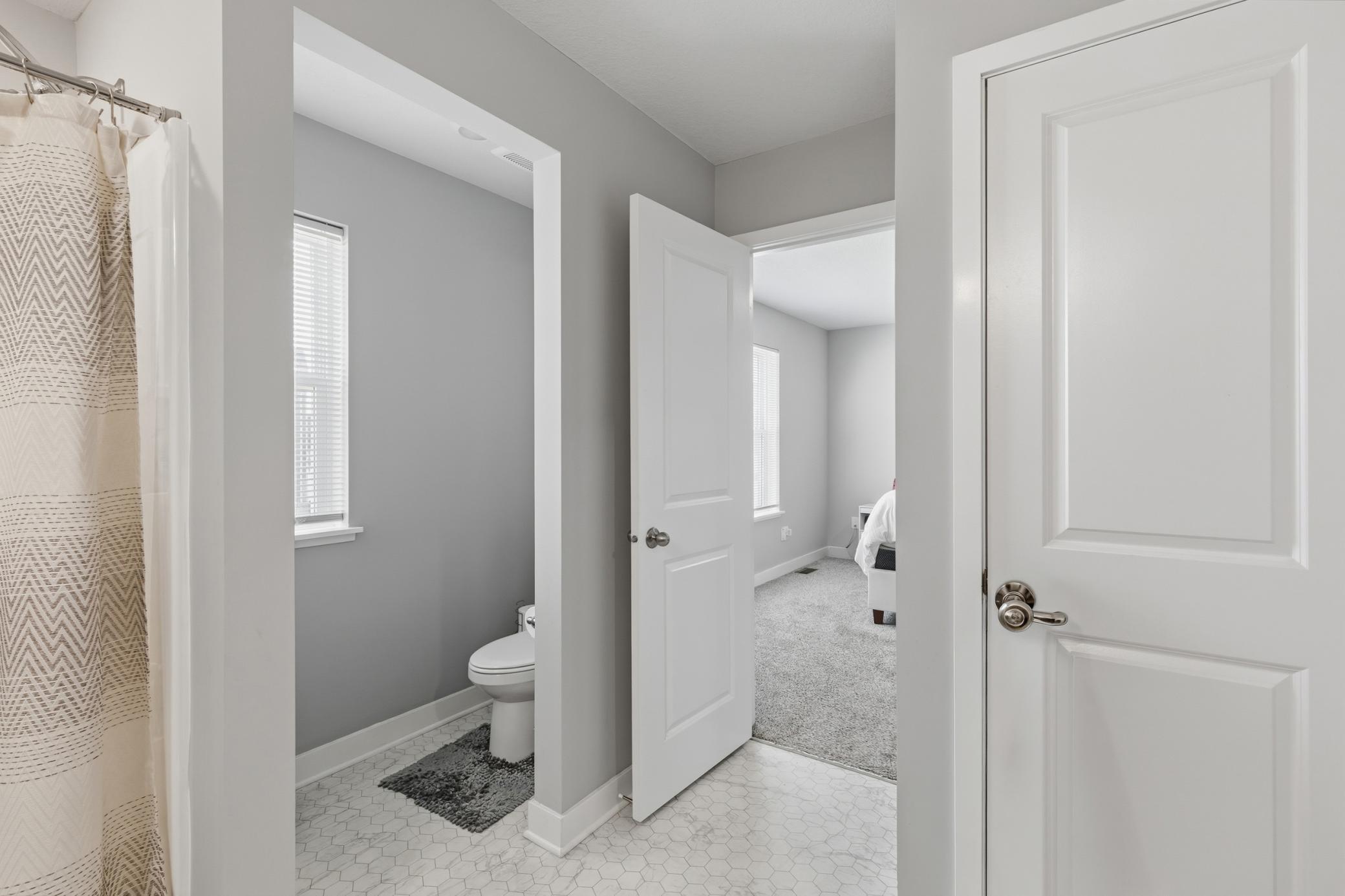 1746 Athens Terrace Property Photo 24