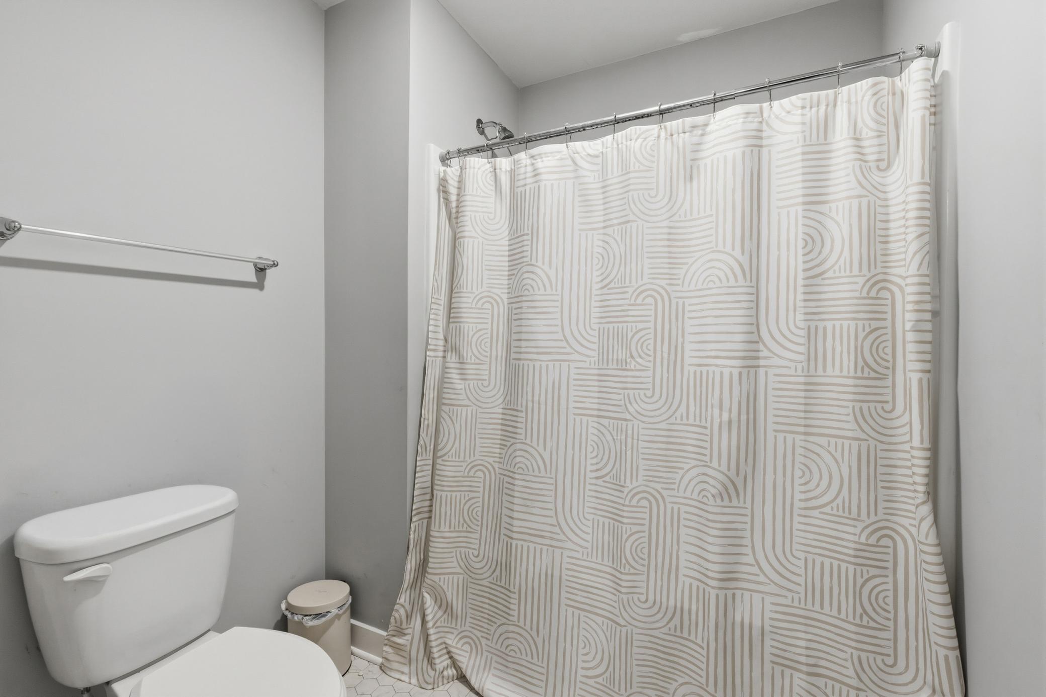 1746 Athens Terrace Property Photo 29
