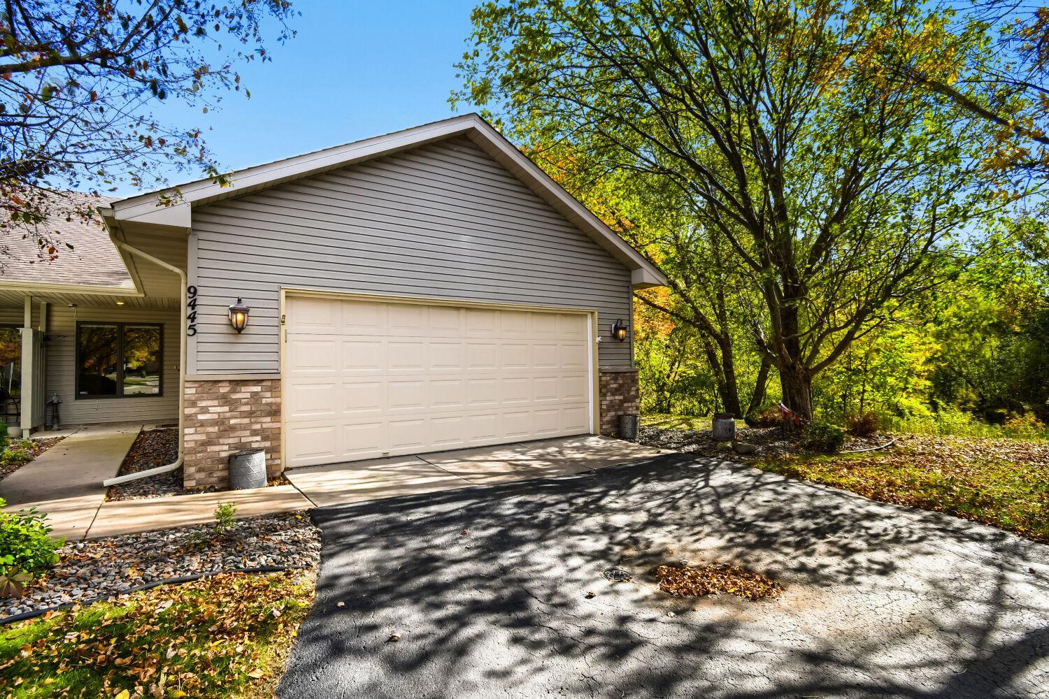 9445 Winslow N Property Photo 1