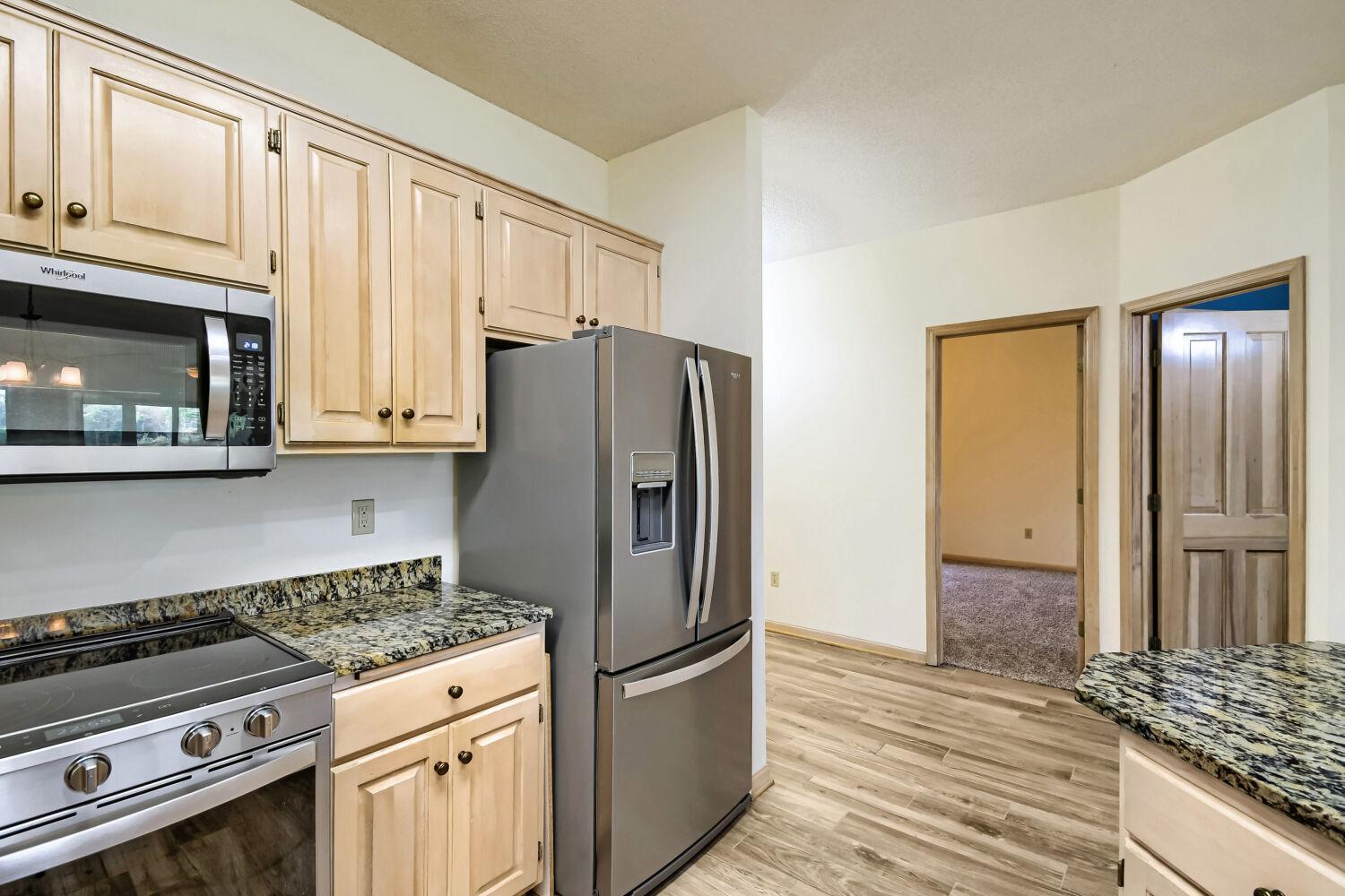 9445 Winslow N Property Photo 7