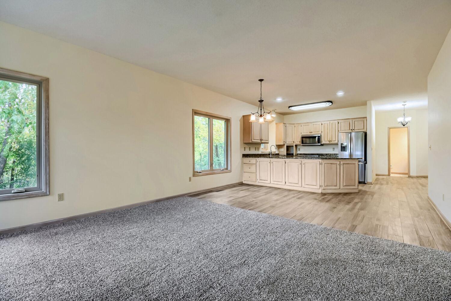 9445 Winslow N Property Photo 10