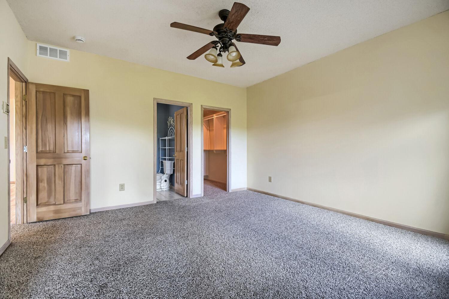 9445 Winslow N Property Photo 15
