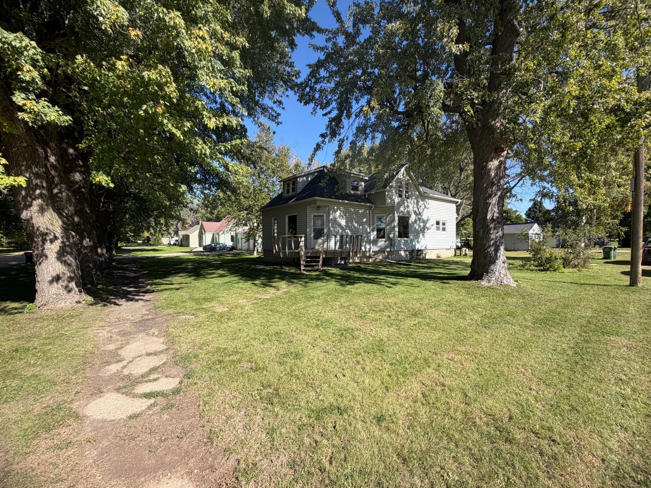 210 2nd Street