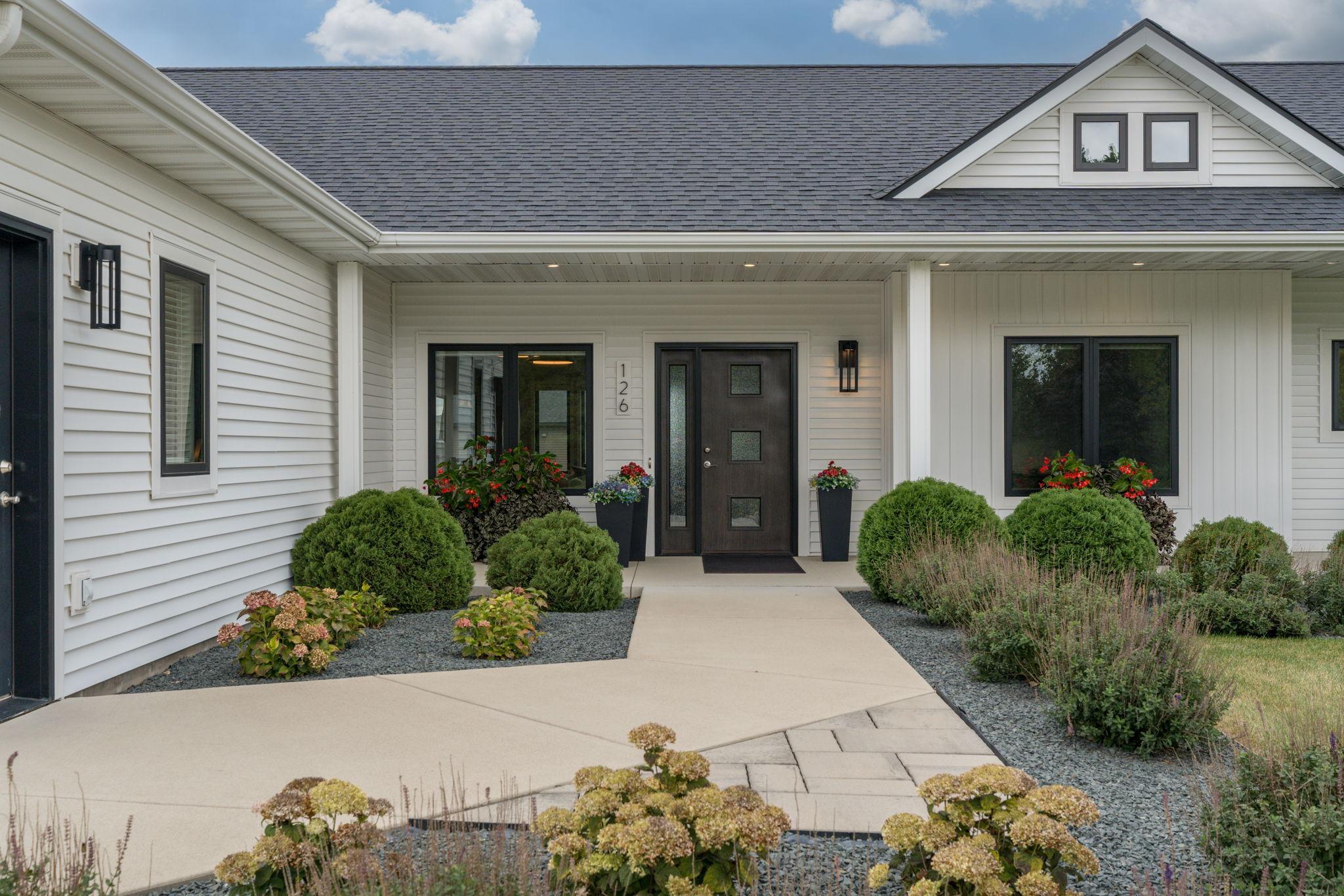 126 Shoreview Drive Property Photo 4