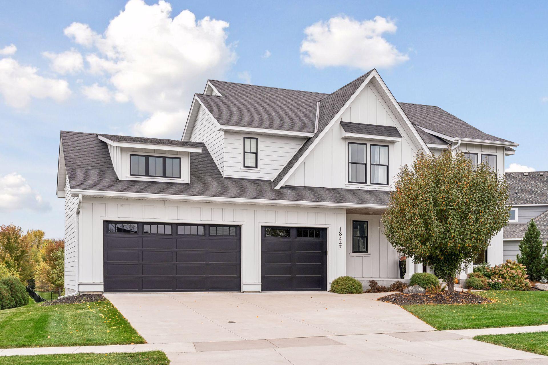 18447 75th Place N Property Photo 1