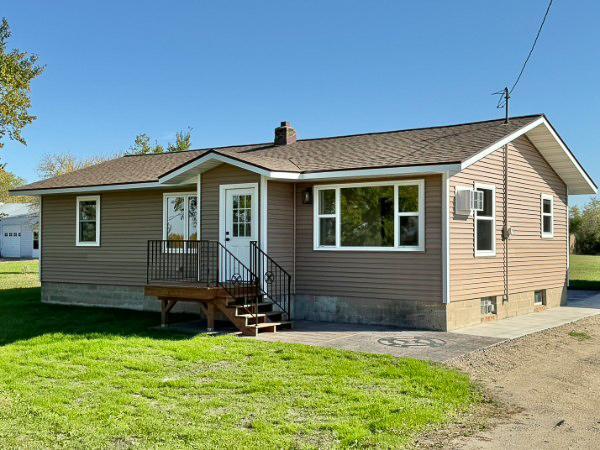 18829 Frontage Road Property Photo 1