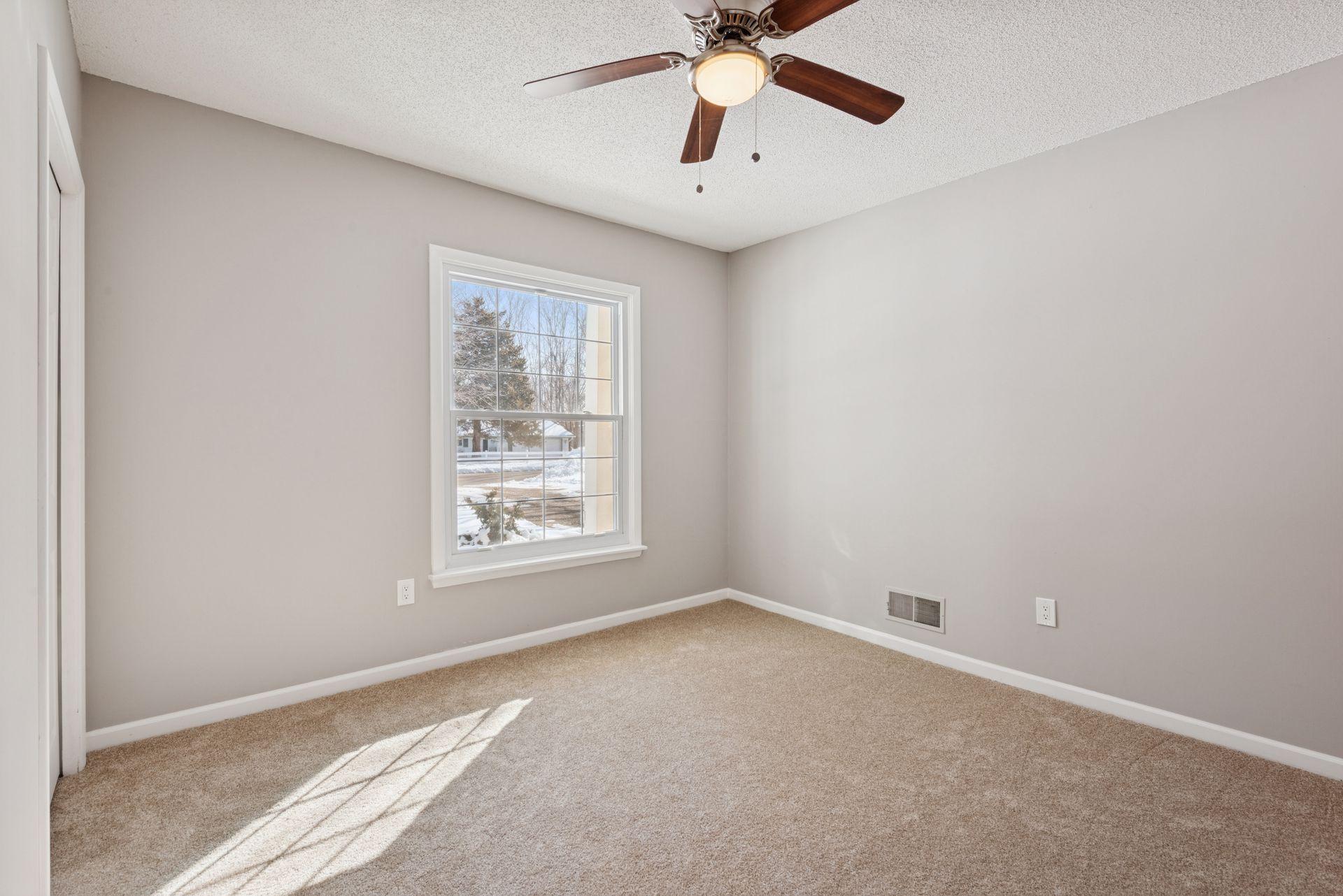5570 & 5580 Shorewood Lane Property Photo 5