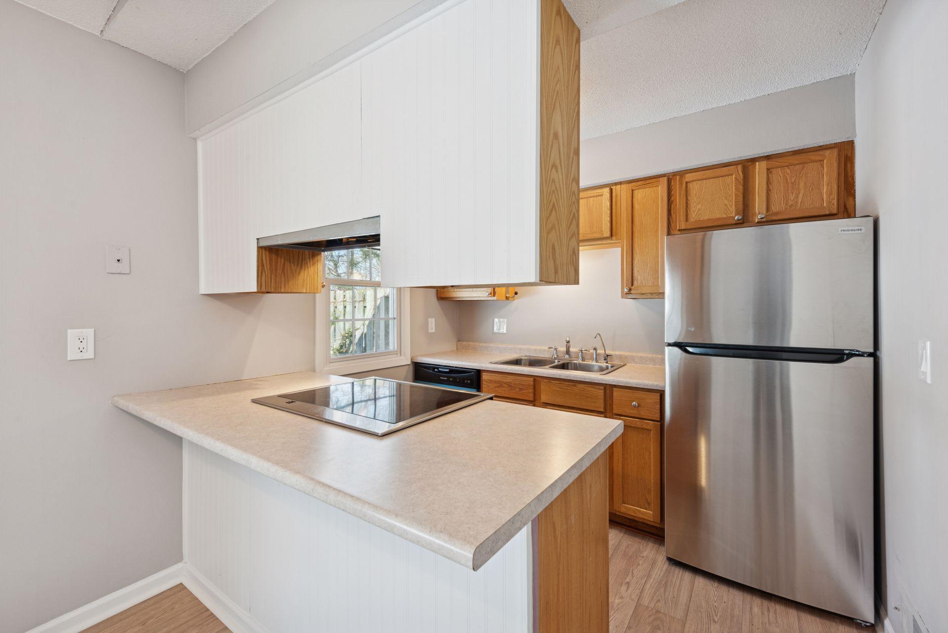 5570 & 5580 Shorewood Lane Property Photo 13