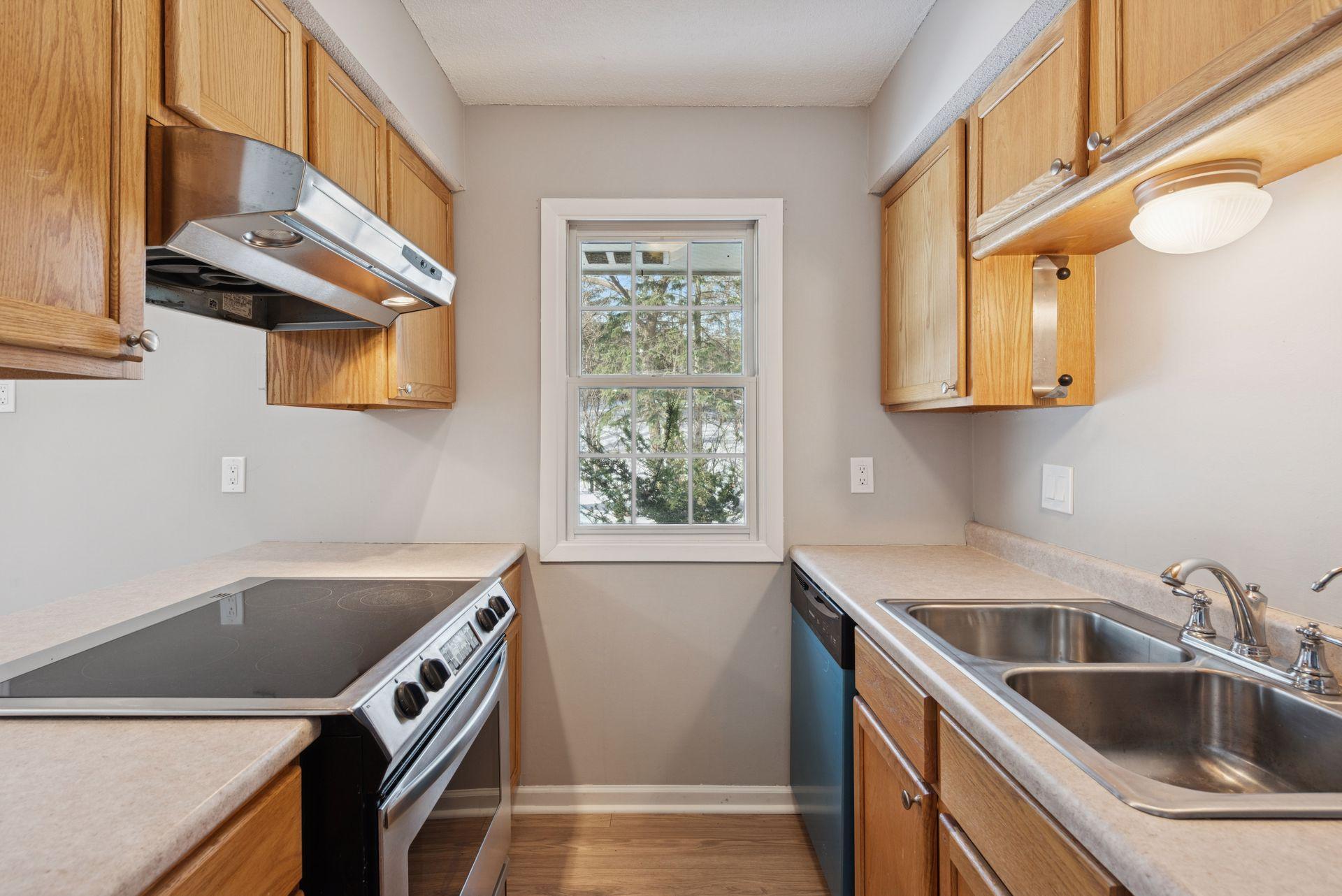 5570 & 5580 Shorewood Lane Property Photo 14