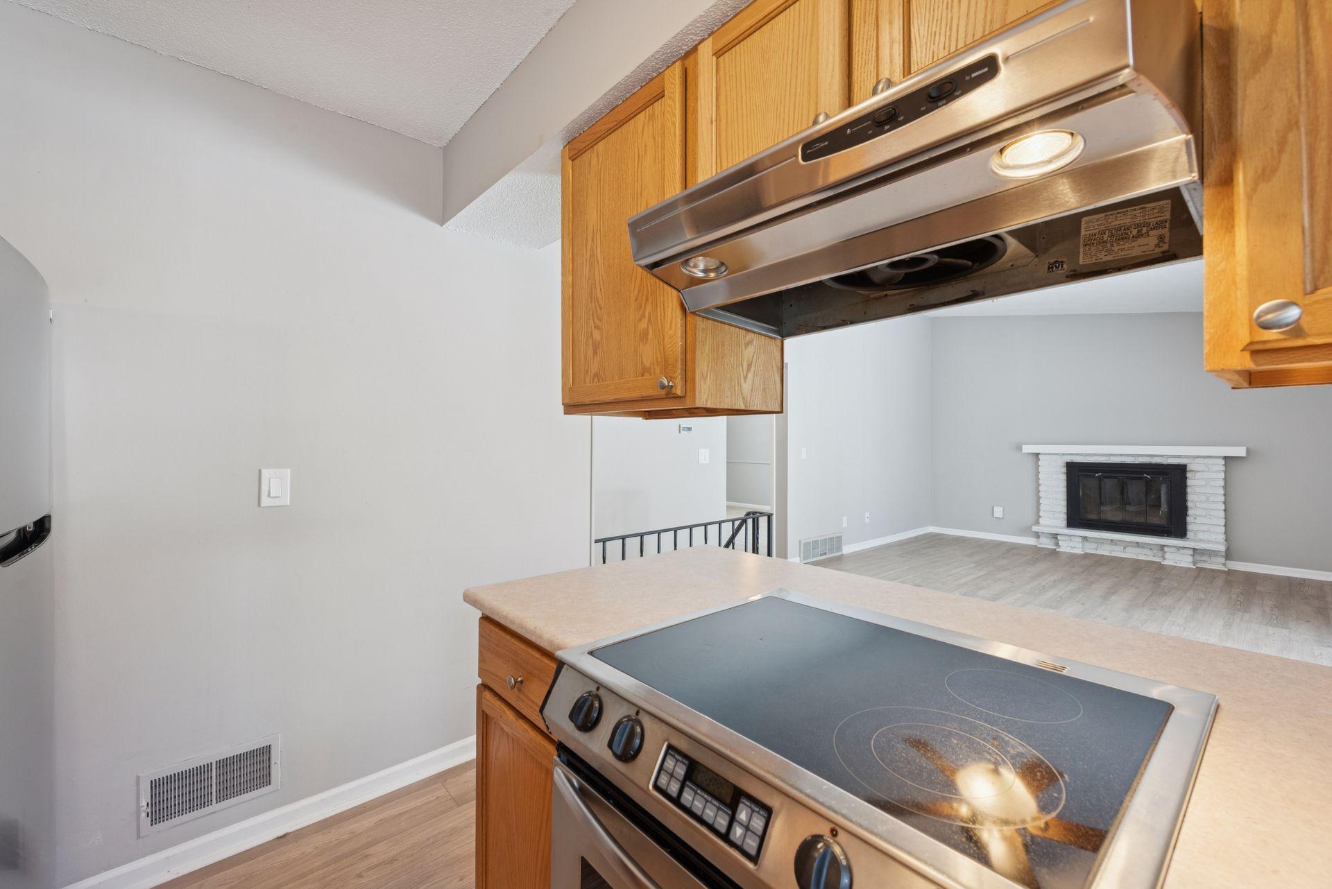 5570 & 5580 Shorewood Lane Property Photo 16