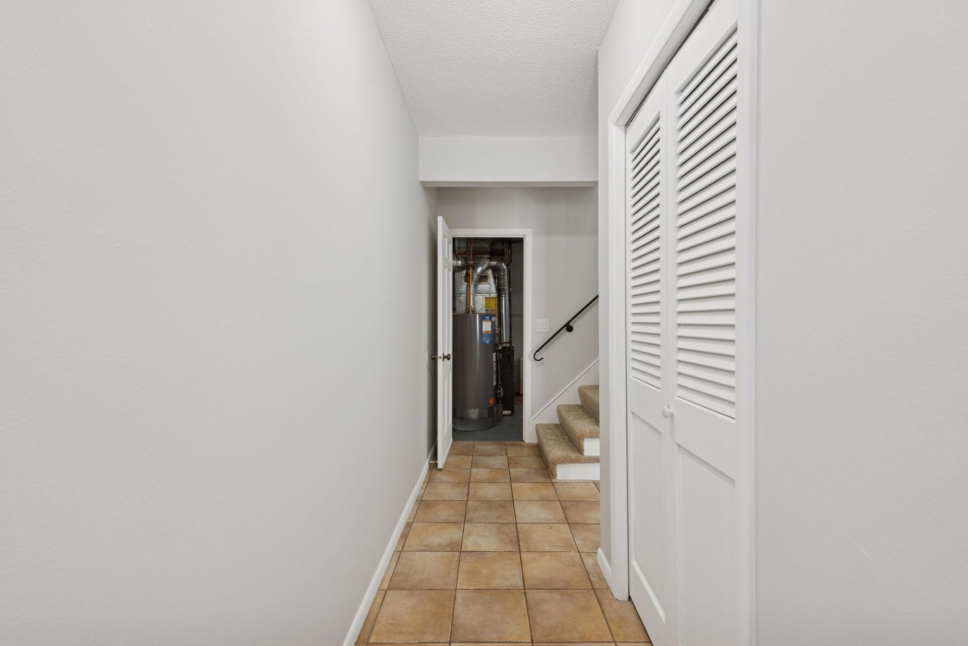 5570 & 5580 Shorewood Lane Property Photo 27