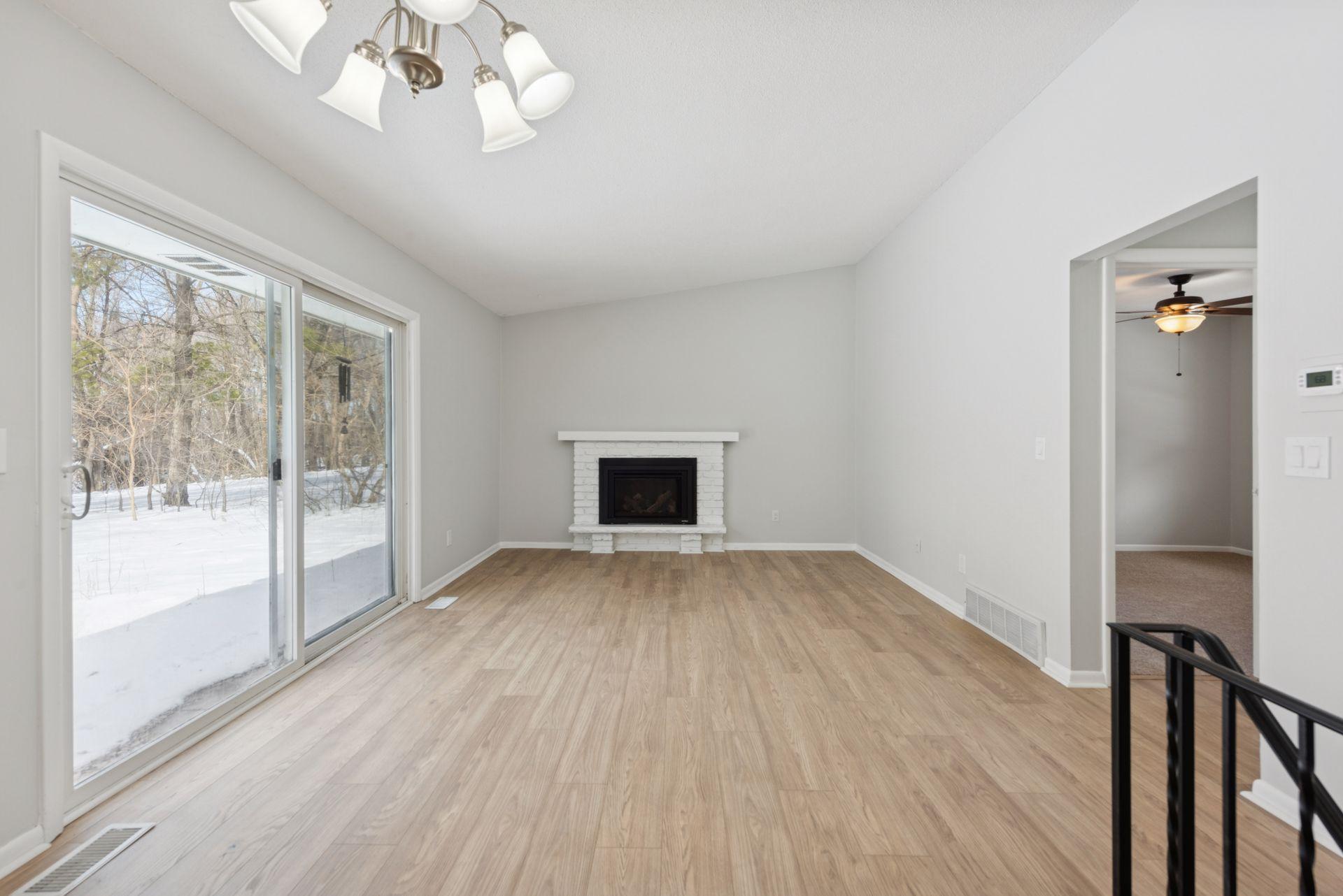 5570 & 5580 Shorewood Lane Property Photo 33