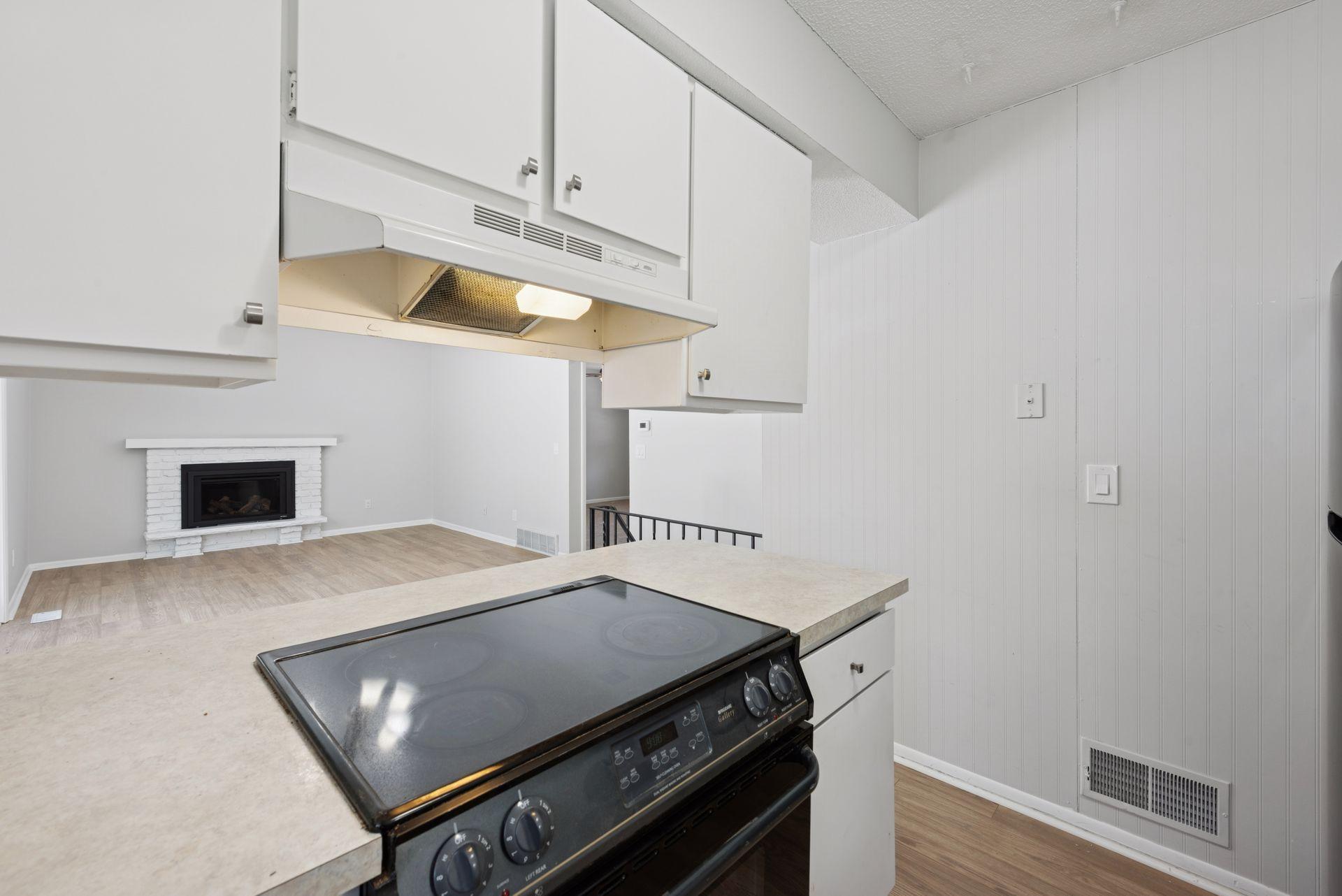5570 & 5580 Shorewood Lane Property Photo 41